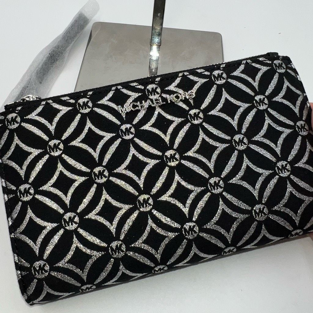 Michael Kors Michael Kors Jet Set Travel Large Double Zip Wristlet in Bla Size ONE SIZE - 9 Thumbnail