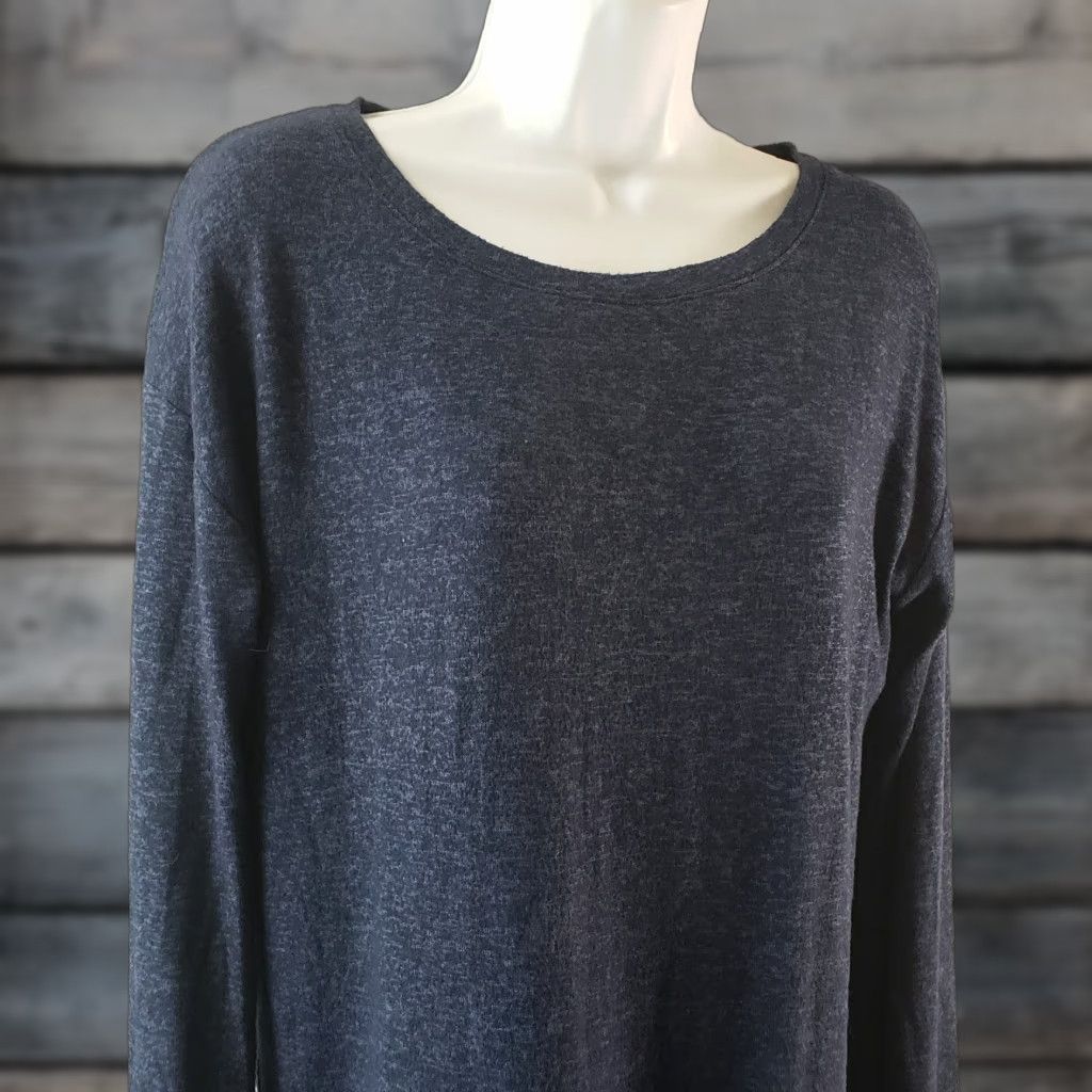 Athleta Athleta Womens Luxe Pose Tunic Top XS Blue Long Sleeve Shirt Regular XS Womens Blue Tunic Top Activewear Size XS / US 0-2 / IT 36-38 - 1 Thumbnail