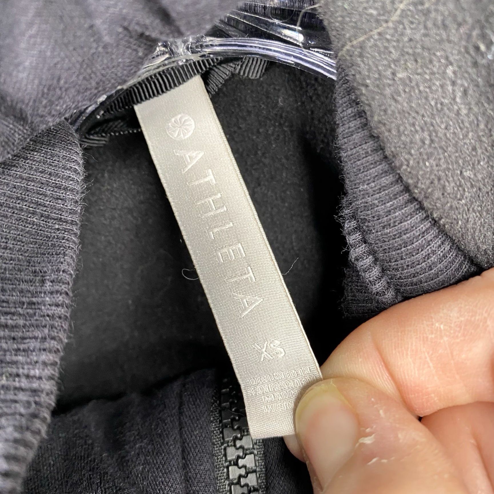 Athleta Athleta Hoodie Women XS Black Full Zip Pockets Thumb Holes Athletic Jacket Size XS / US 0-2 / IT 36-38 - 3 Thumbnail