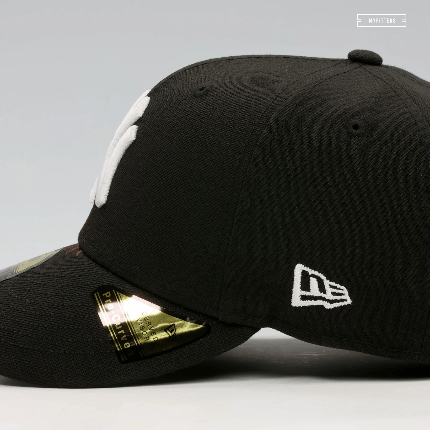 MLB × New Era × Supreme SIZE 8 NEW YORK YANKEES BALD EAGLE NEW ERA FITTED CAP Size ONE SIZE - 4 Thumbnail