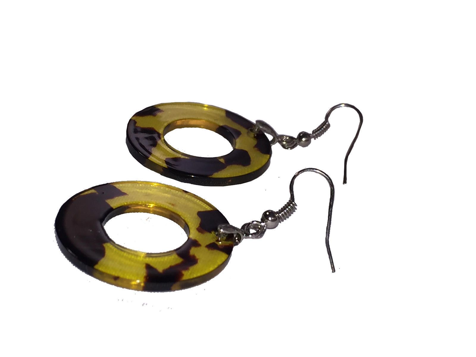 Designer Simulated Tortoise Shell Plastic Hoop Dangle Earrings Size ONE SIZE - 2 Thumbnail