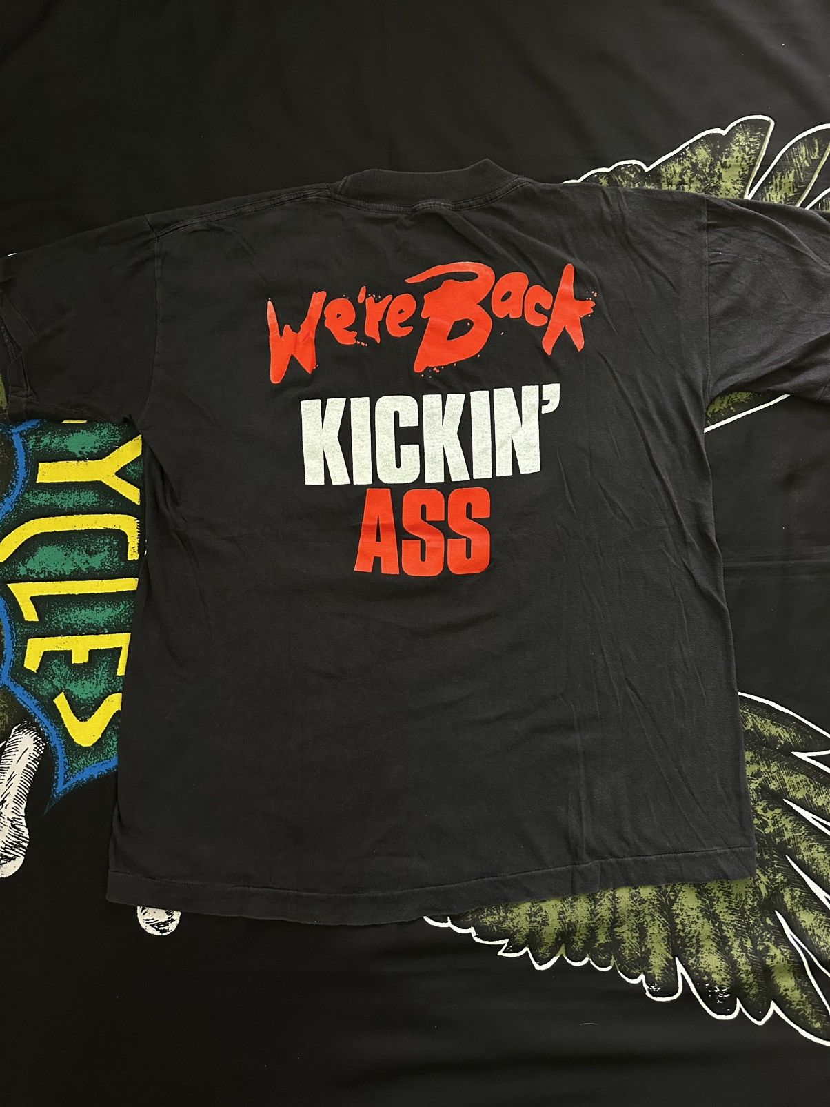 Bon Jovi Vintage *Very Rare * Bon Jovi Kickin’ Ass T Shirt 88’s 80’s Size US M / EU 48-50 / 2 - 3 Thumbnail