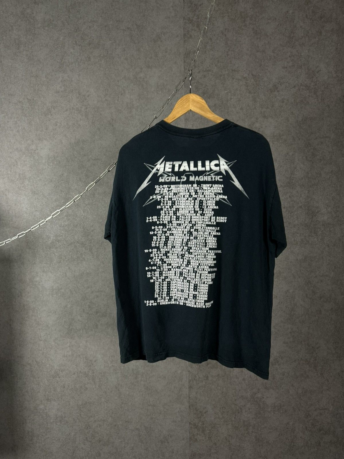 Metallica Metallica 2009 rock band overprinted tour tee Size US L / EU 52-54 / 3 - 2 Thumbnail