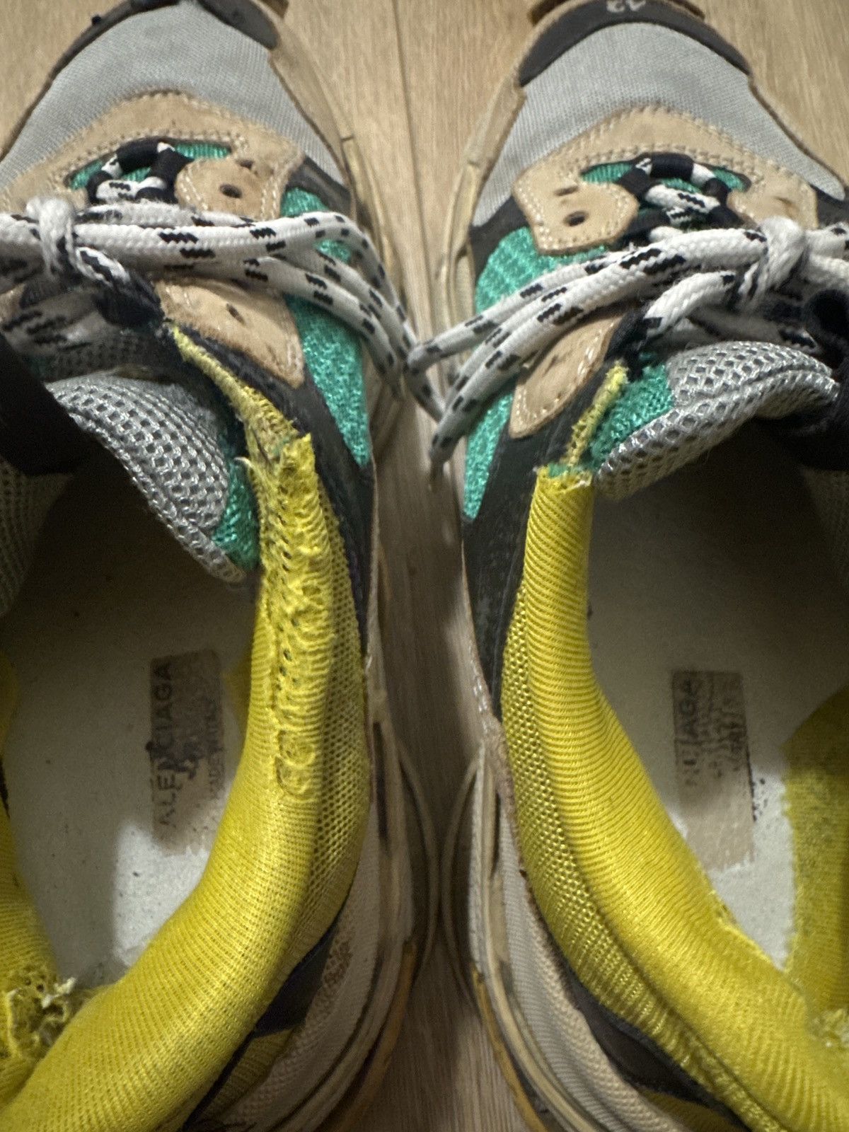 Balenciaga Balenciaga triple s Size US 9 / EU 42 - 14 Thumbnail