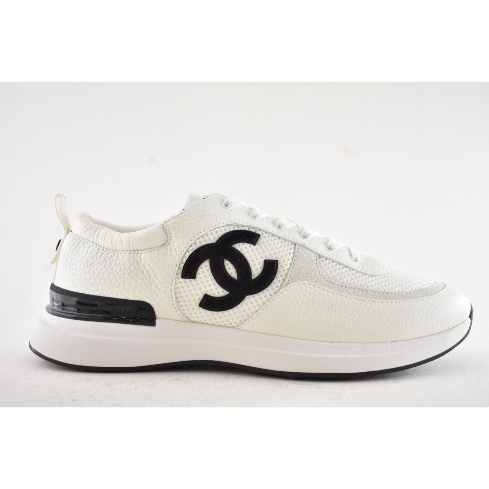Chanel Chanel 21S Mens White Black Leather CC Logo Lace Low Top Size US 11 / EU 44 - 2 Thumbnail