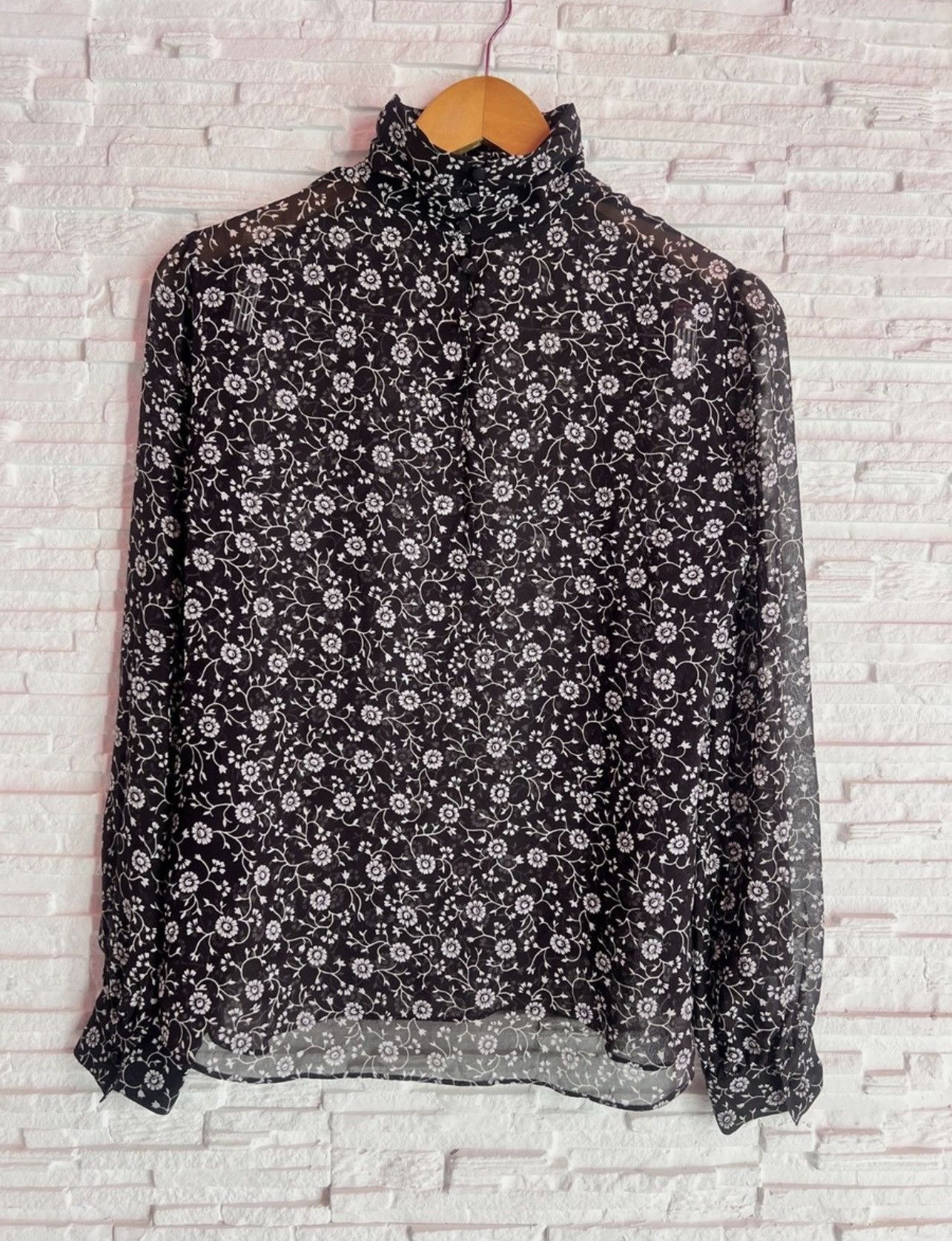 Saint Laurent Paris Saint Laurent Floral Silk Georgette Blouse – FR 40 Size M / US 6-8 / IT 42-44 - 5 Thumbnail
