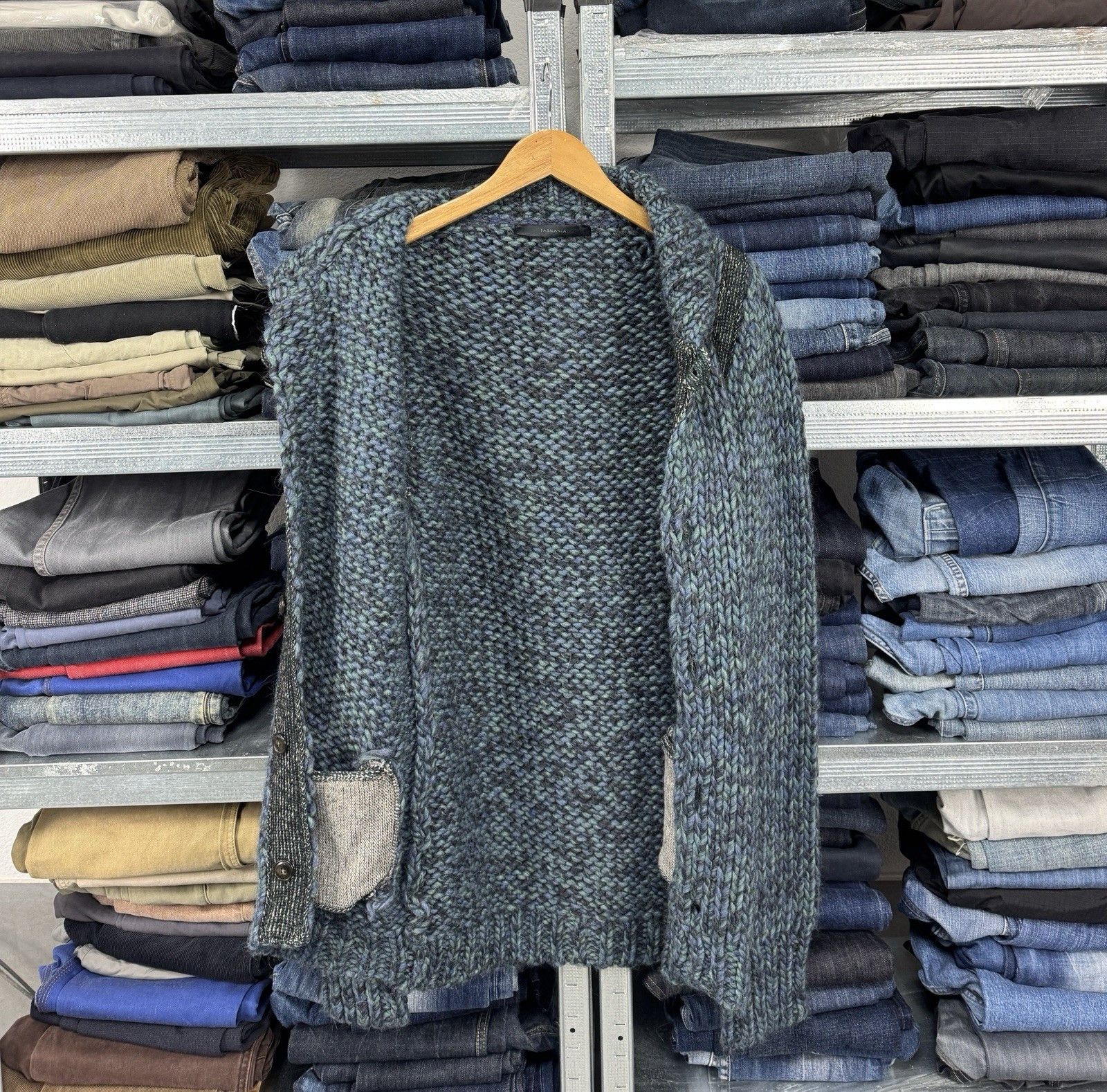 Other Vintage TASMANIA Virgin Wool Knit Cardigan Italy Size 50 Size US M / EU 48-50 / 2 - 5 Thumbnail