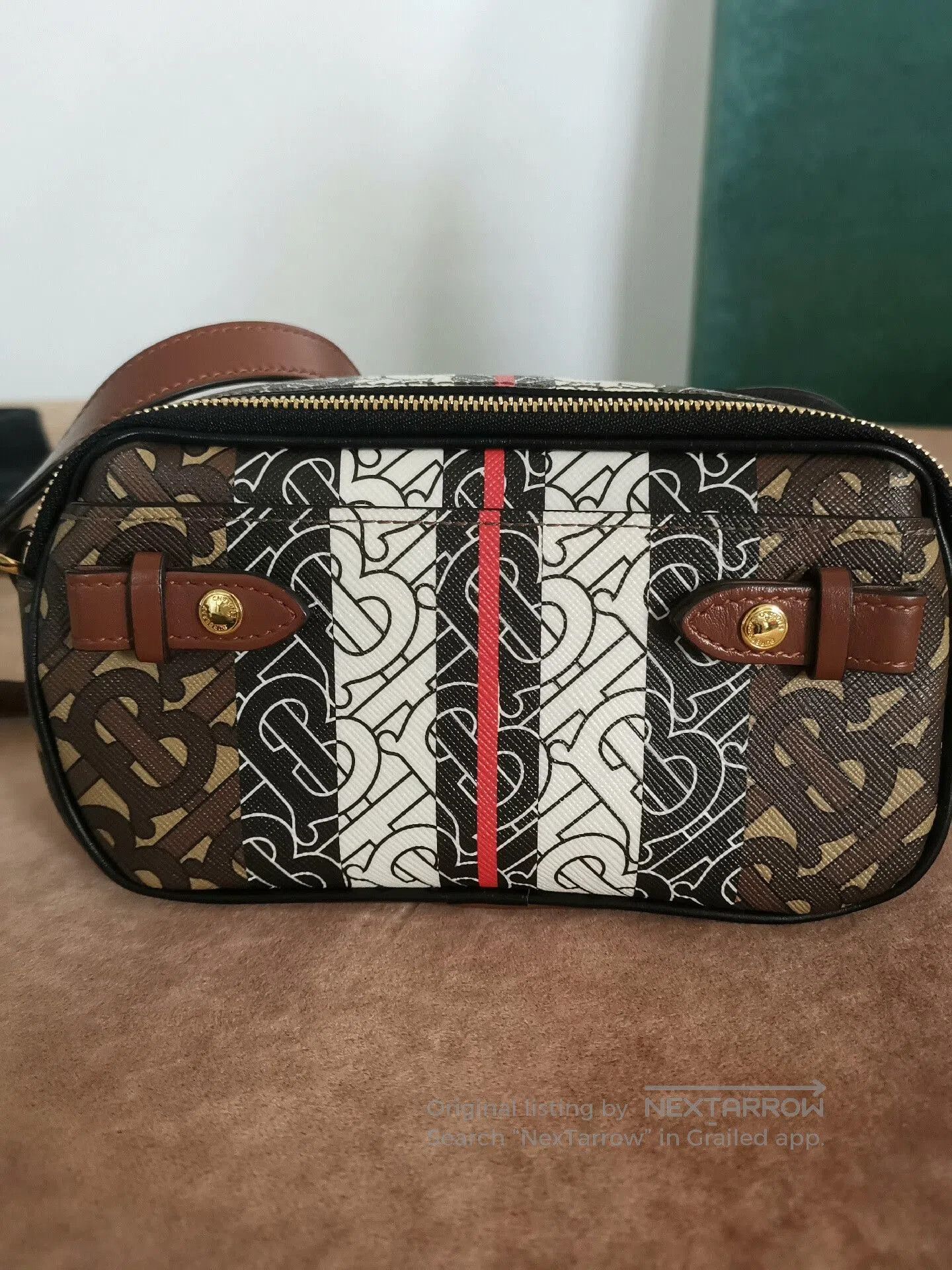 Burberry Burberry Small Camera Crossbody Bag. Size ONE SIZE - 3 Thumbnail