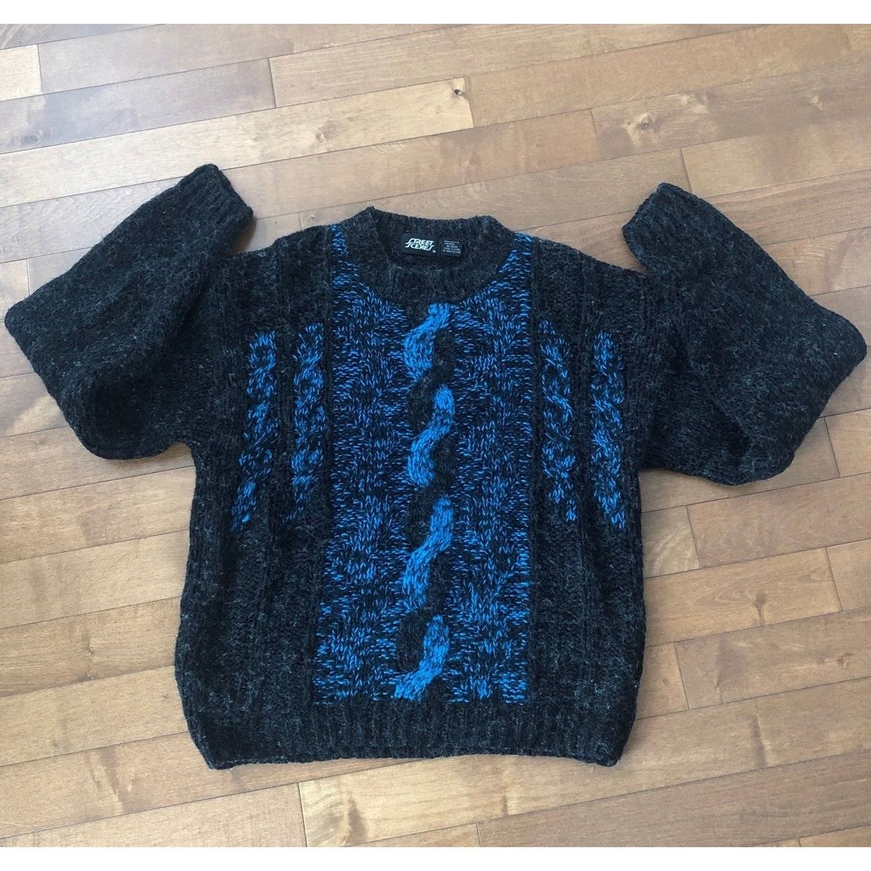 Vintage American Vtg 80-90s street scenes sweater black blue medium Size US M / EU 48-50 / 2 - 7 Thumbnail
