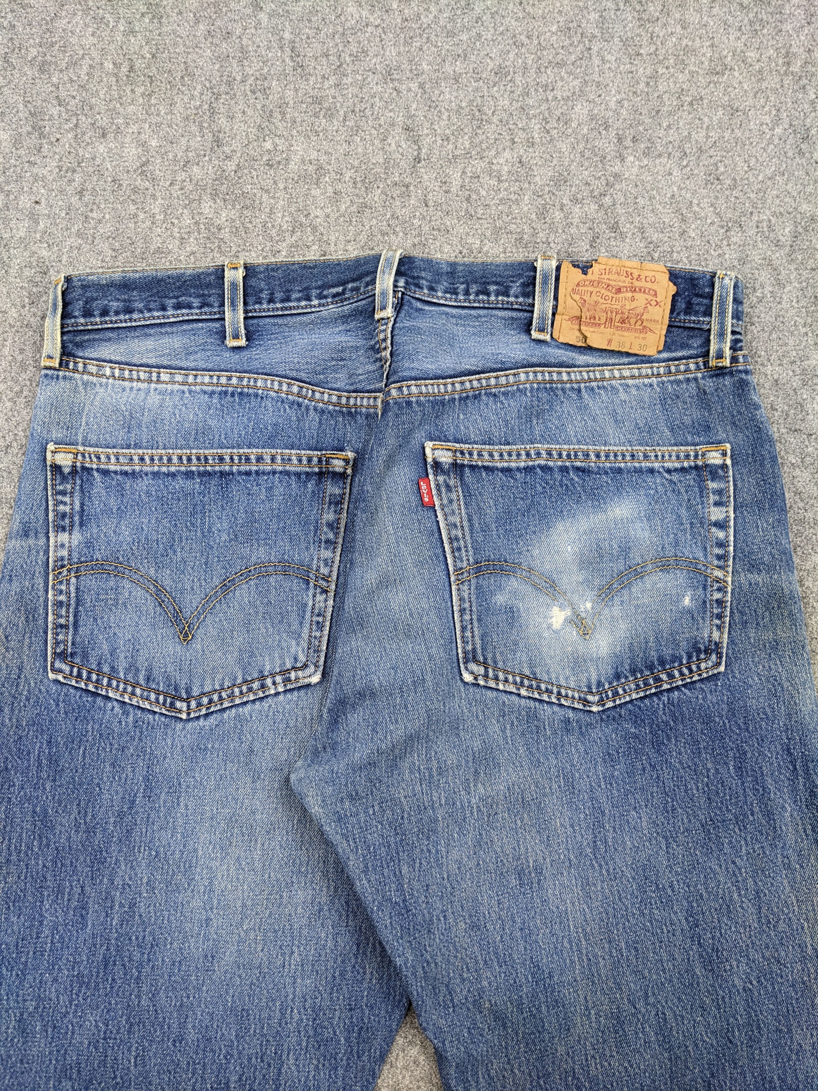 Levi's × Vintage Faded Blue Vintage 90s Levis 501 Jeans Size US 37 - 4 Thumbnail