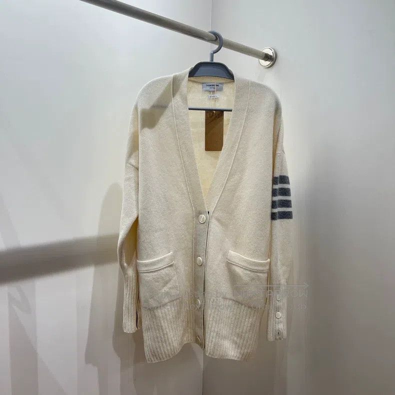 Thom Browne Thom Browne V Neck Long Cardigan Size XS / US 0-2 / IT 36-38 - 1 Thumbnail