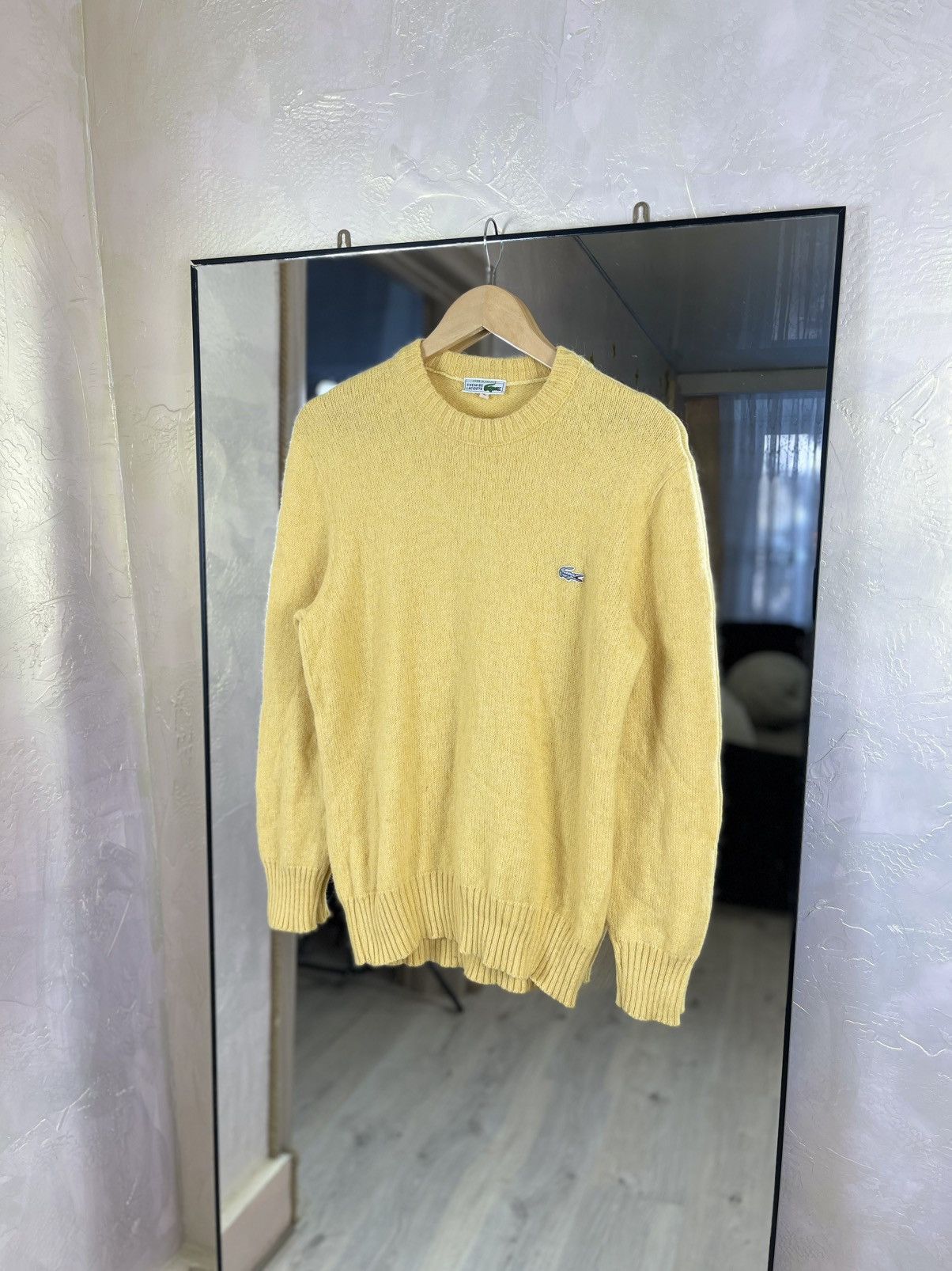 Lacoste Vtg Chemise Lacoste France Pure Wool Knit Yellow Sweater Size US L / EU 52-54 / 3 - 1 Thumbnail