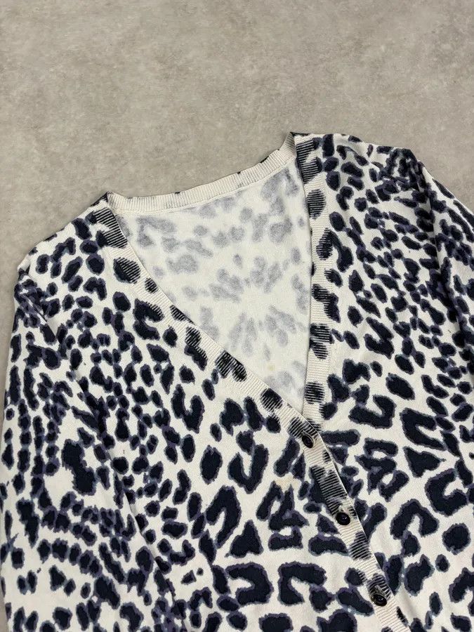 Roberto Cavalli 2000s Roberto Cavalli White & Navy Silk Leopard Cardigan Size S / US 4 / IT 40 - 5 Thumbnail