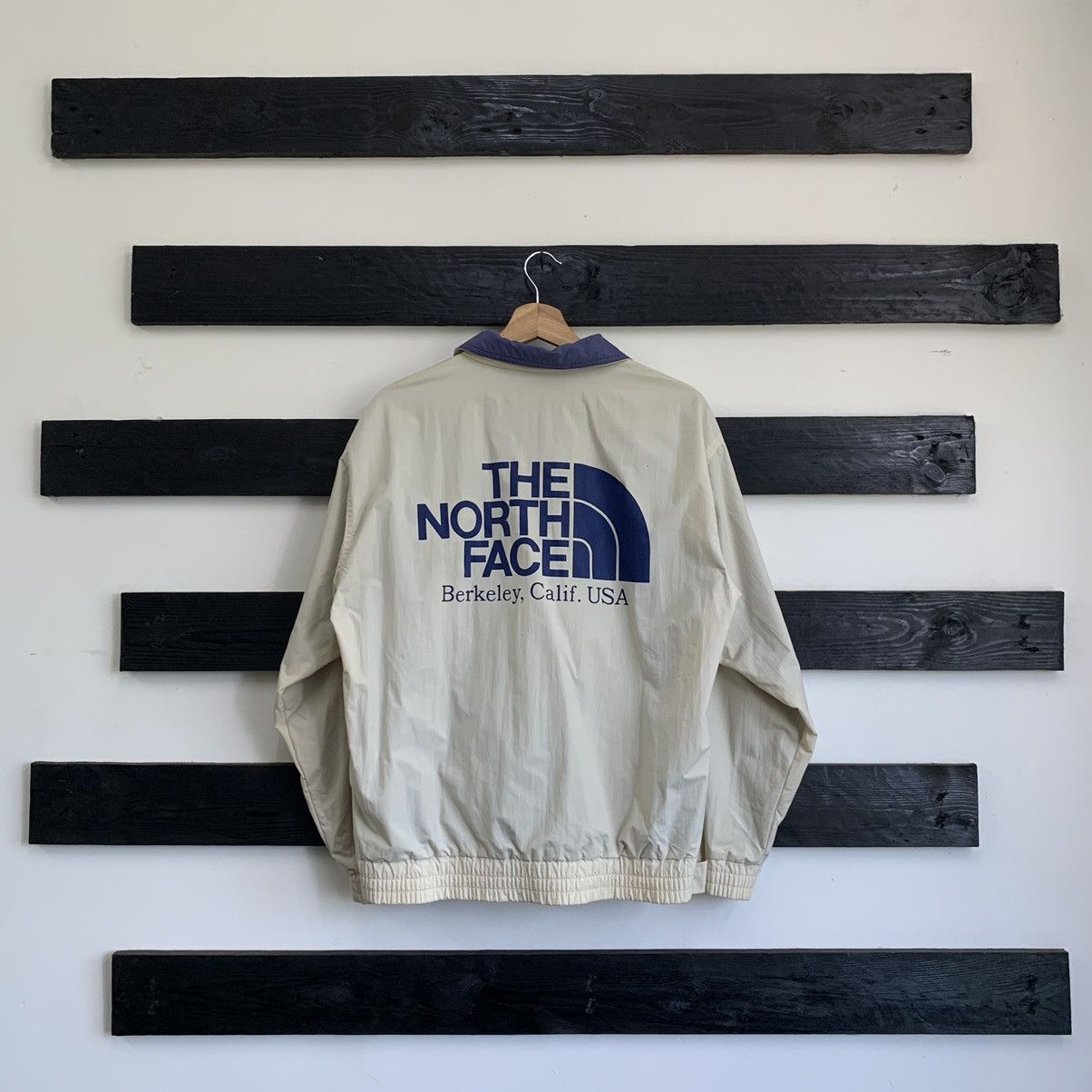 Arc'teryx Super Vintage The North Face Big Logo Pocketable Windbraker Size US M / EU 48-50 / 2 - 3 Thumbnail