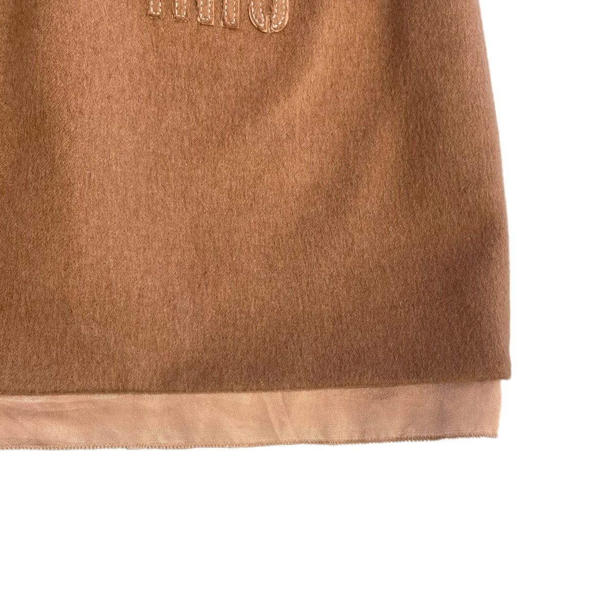 Miu Miu MIU MIU Logo Embroidered Low-rise Mini Skirt K26WX Size 25" / US 0 / IT 36 - 4 Thumbnail