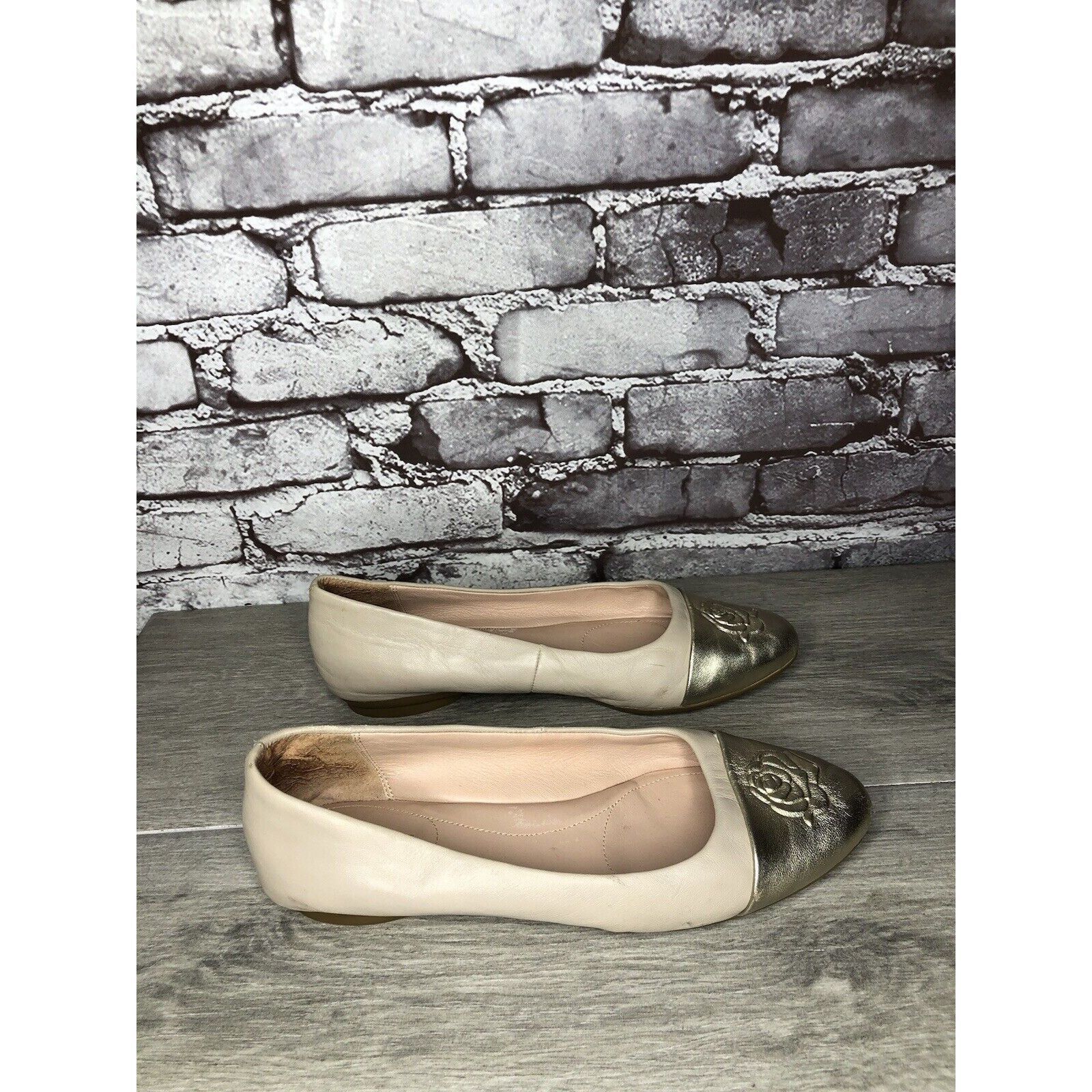 Other Taryn Rose Nude Pink Leather Gold Cap Toe Ballet Flats Women Size US 8.5 / IT 38.5 - 18 Thumbnail