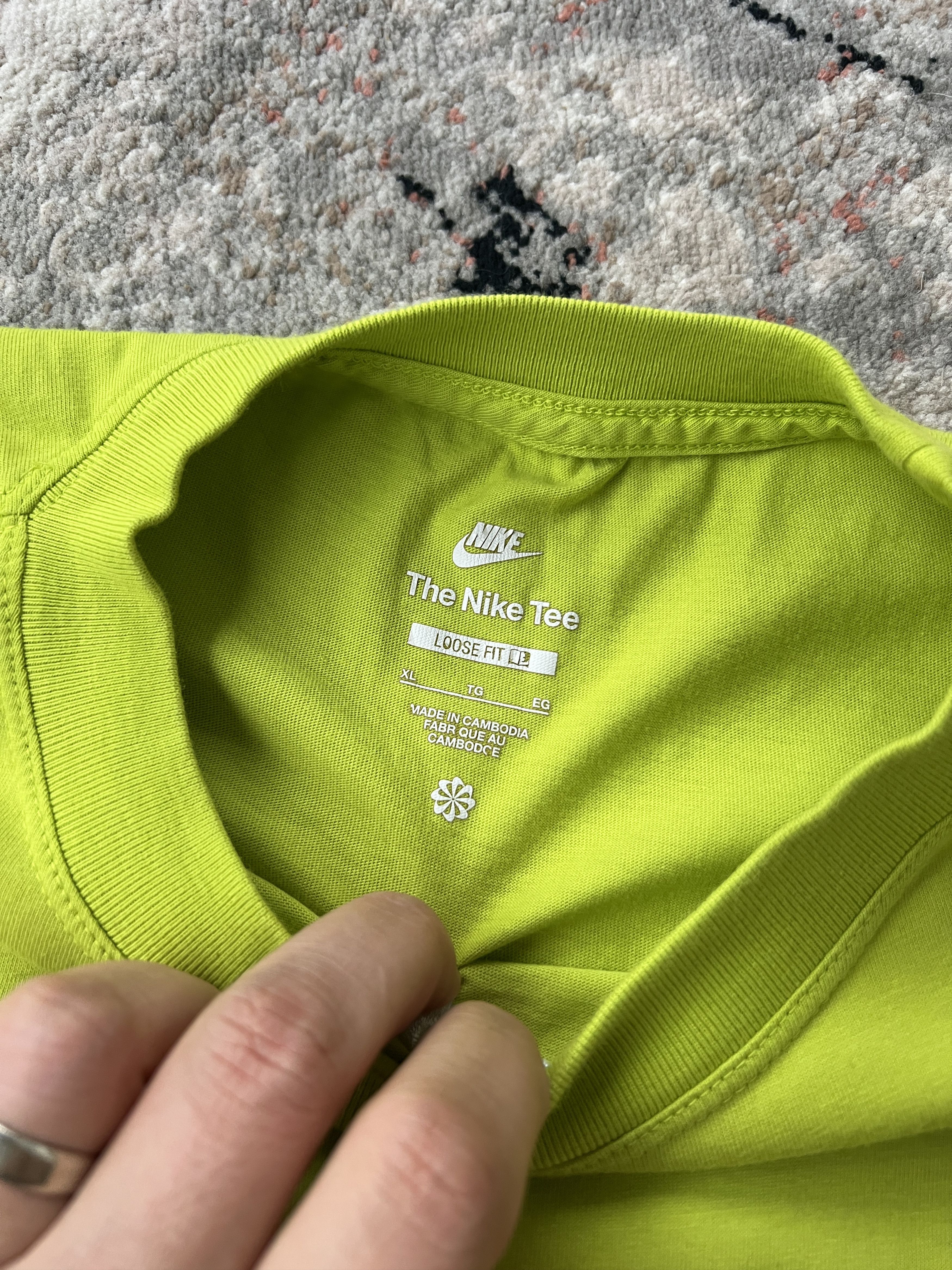 Nike Nike Centre Swoosh Loose Fit Tee Size US XL / EU 56 / 4 - 3 Thumbnail