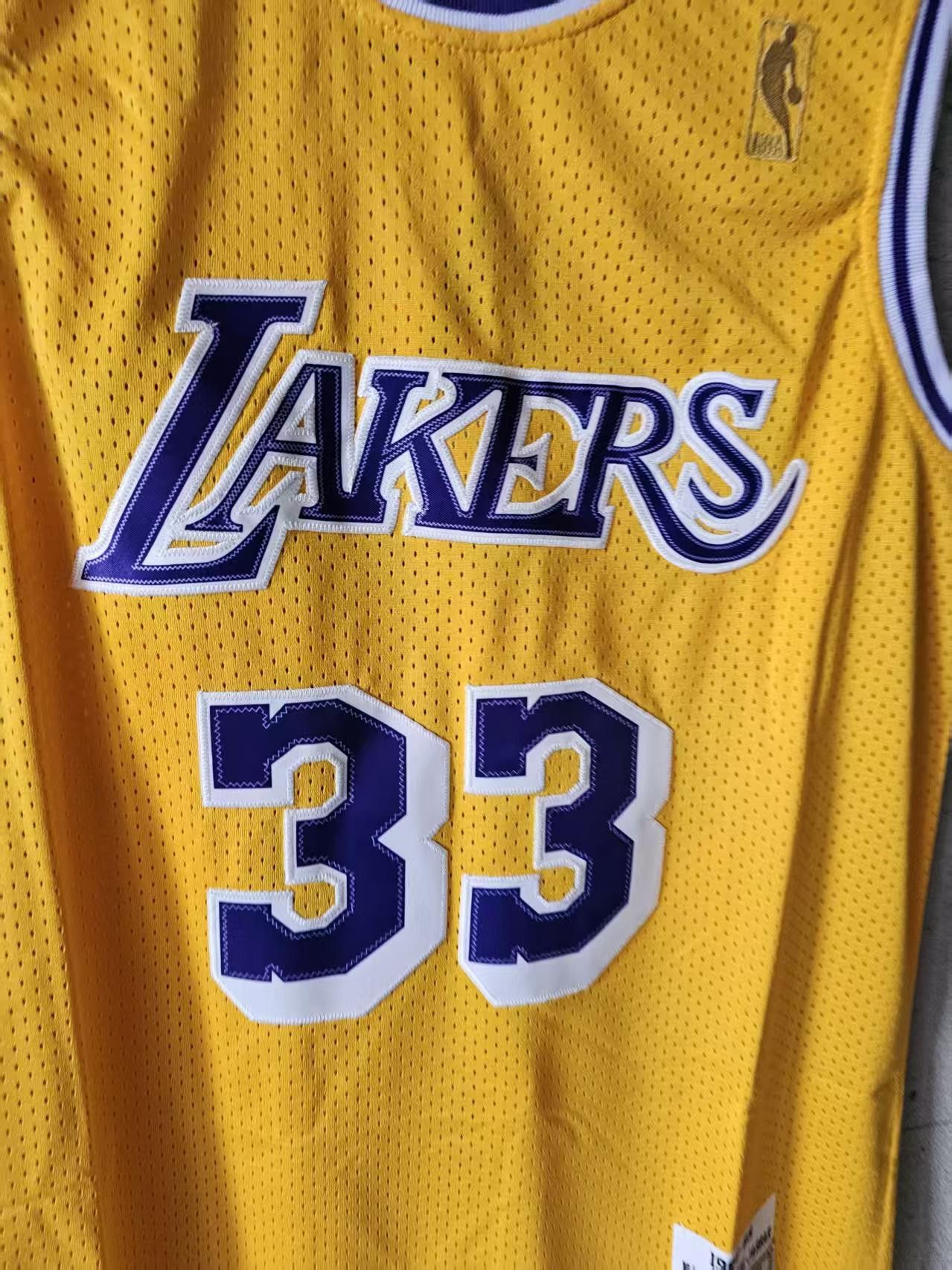 NBA Lakers 33 Abdul-Jabbar Jersey Size US S / EU 44-46 / 1 - 3 Thumbnail