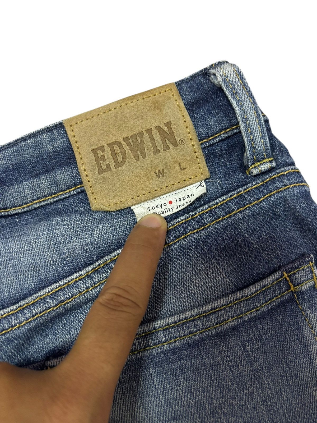 Edwin Vtg Edwin Japan Faded Distressed Jeans Size US 29 - 9 Thumbnail