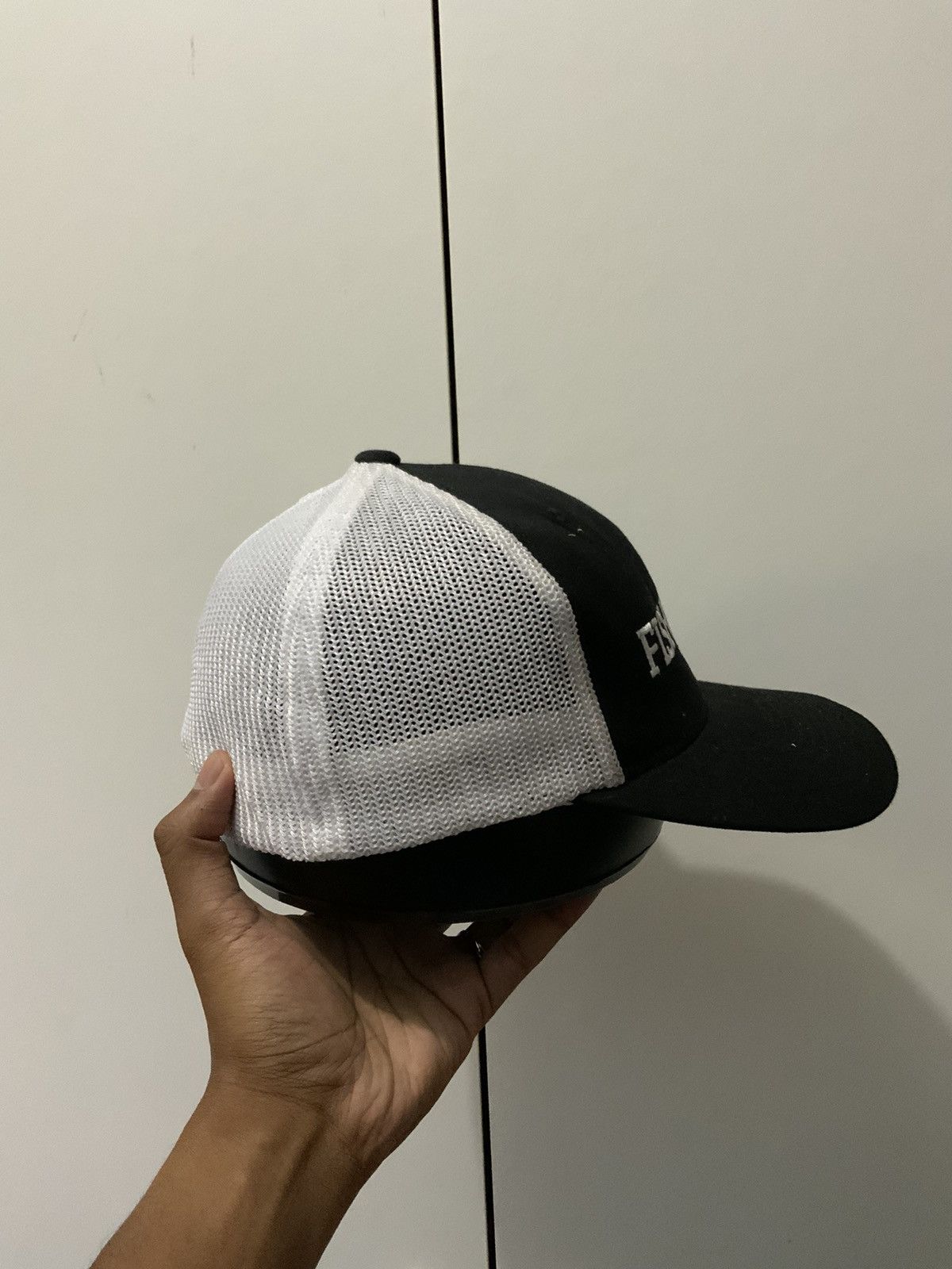 Hat Club Fishbrain Yupoong Flexi Spellout Fitted trucker Hat Size ONE SIZE - 4 Thumbnail