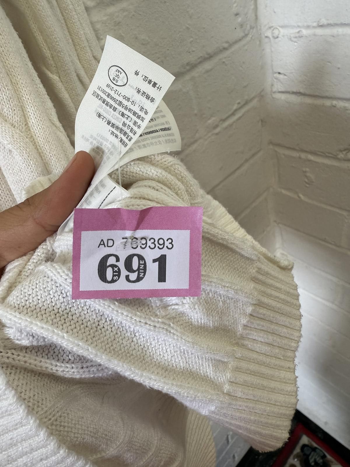 Hollister Hollister White Cable Knit Sweater - Size Small Size S / US 4 / IT 40 - 3 Thumbnail