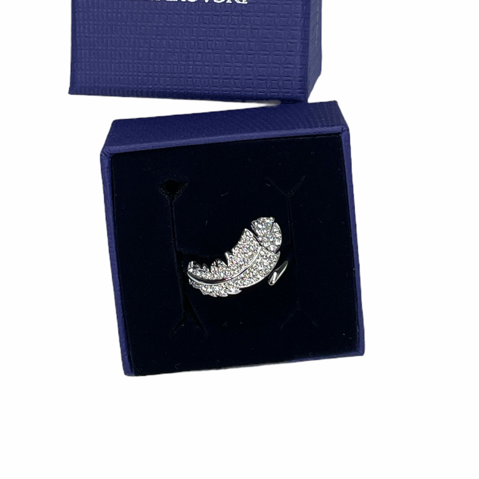 Swarovski Swarovski Women's Feather Nice Ring size 7 / 55 new Size ONE SIZE - 4 Thumbnail