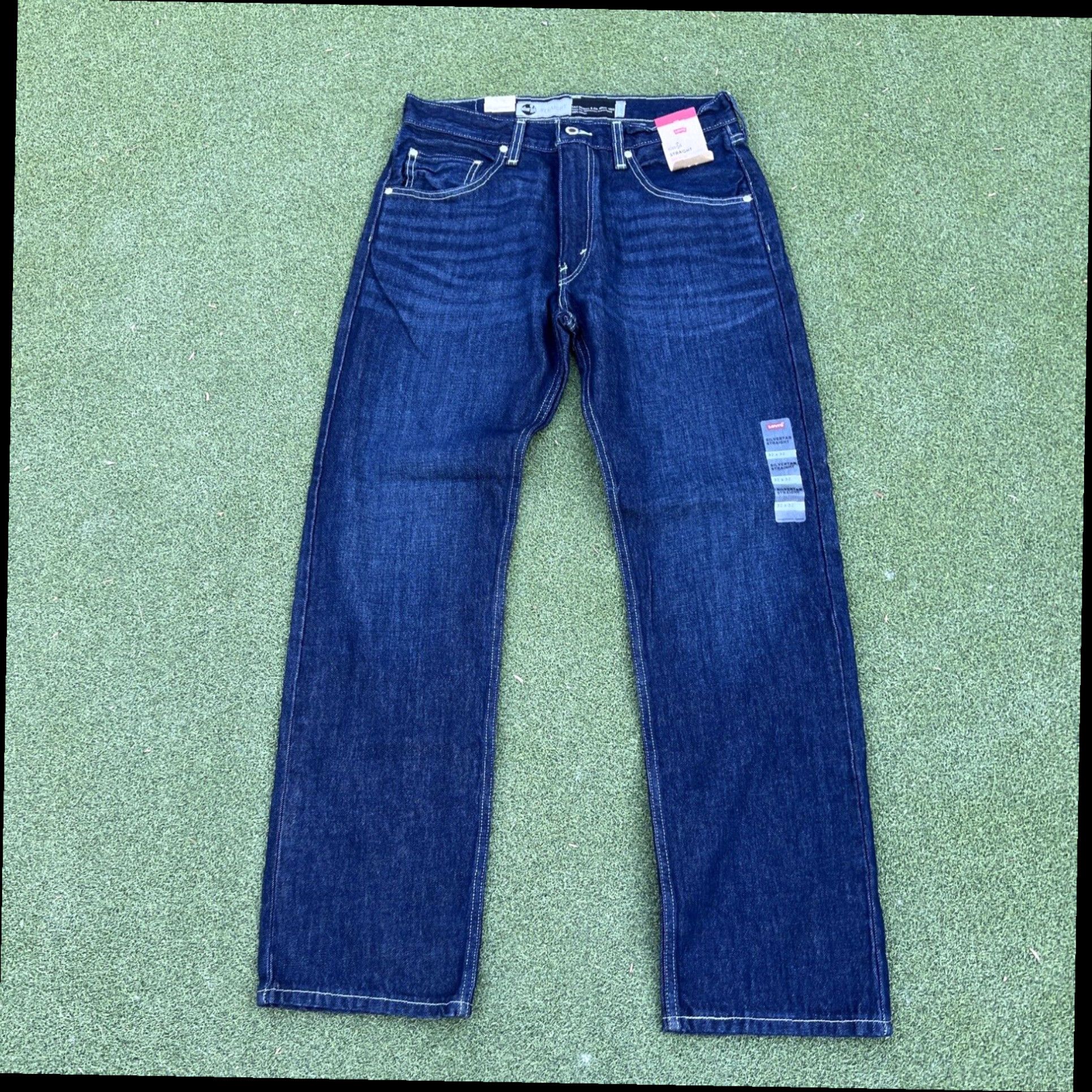 Authentic Levi's SilverTab New Unworn Men's Dark Wash Straight Leg Jeans 32 Inch Waist 32 Inch Inseam