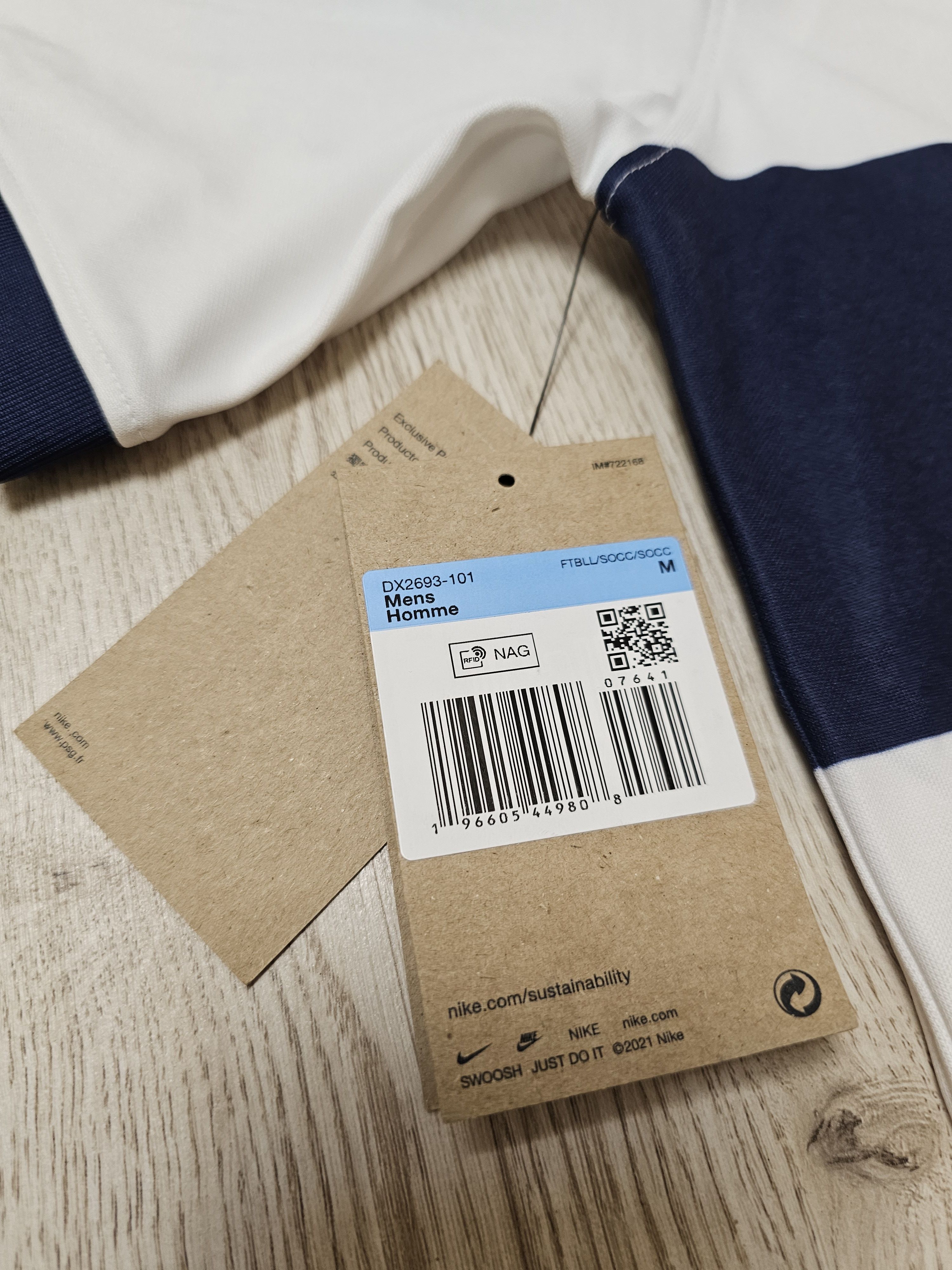 Nike PSG PARIS SAINT-GERMAIN 2024 MBAPPE FOOTBALL SOCCER JERSEY Size US M / EU 48-50 / 2 - 8 Thumbnail