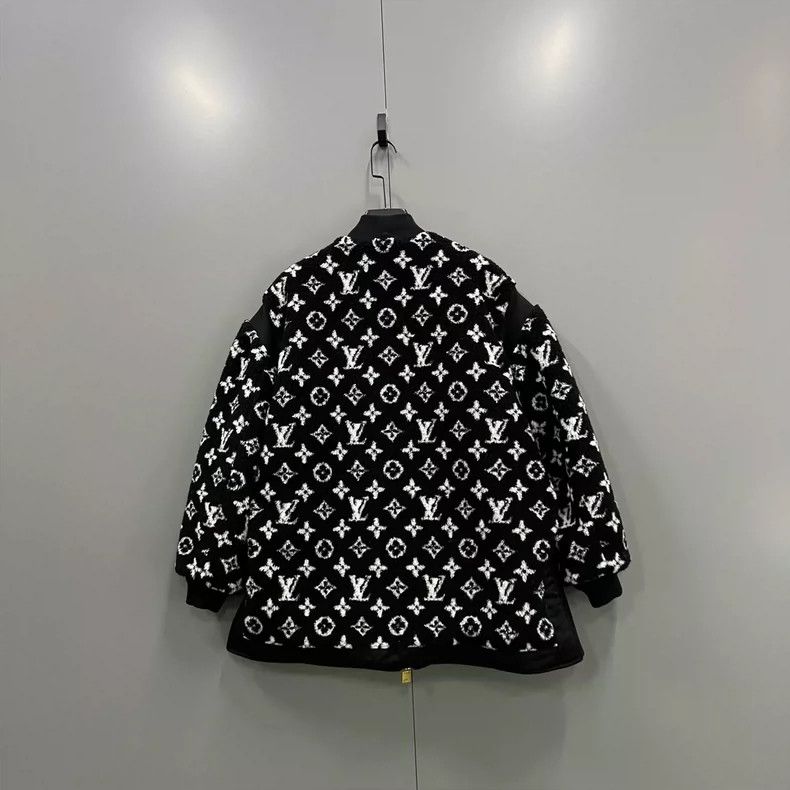 Louis Vuitton Louis Vuitton presbyopic logo jacket Size US XXS / EU 40 - 3 Thumbnail