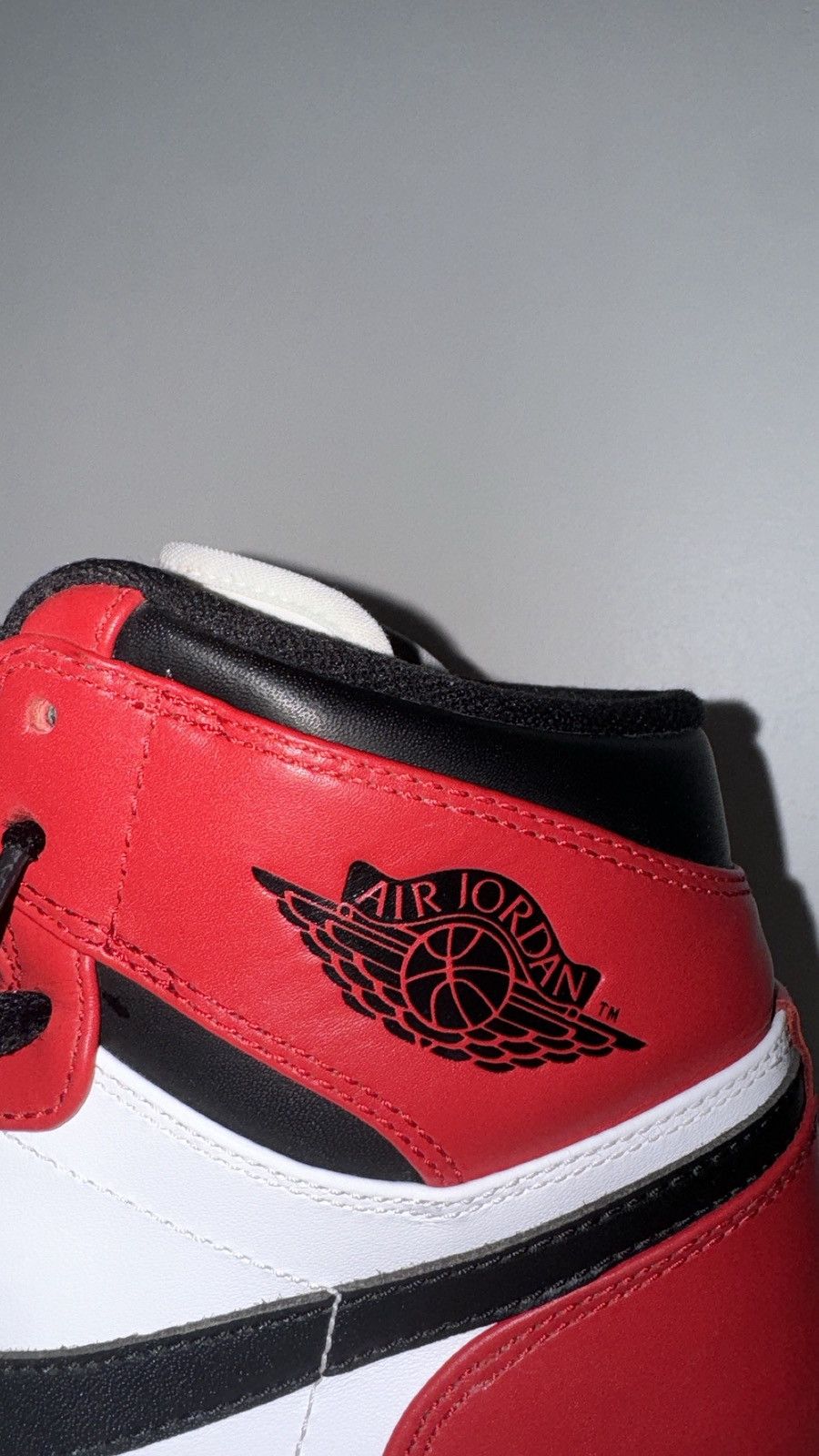 Jordan Brand 2013 AIR JORDAN 1 RETRO HIGH Size US 11.5 / EU 44-45 - 5 Thumbnail