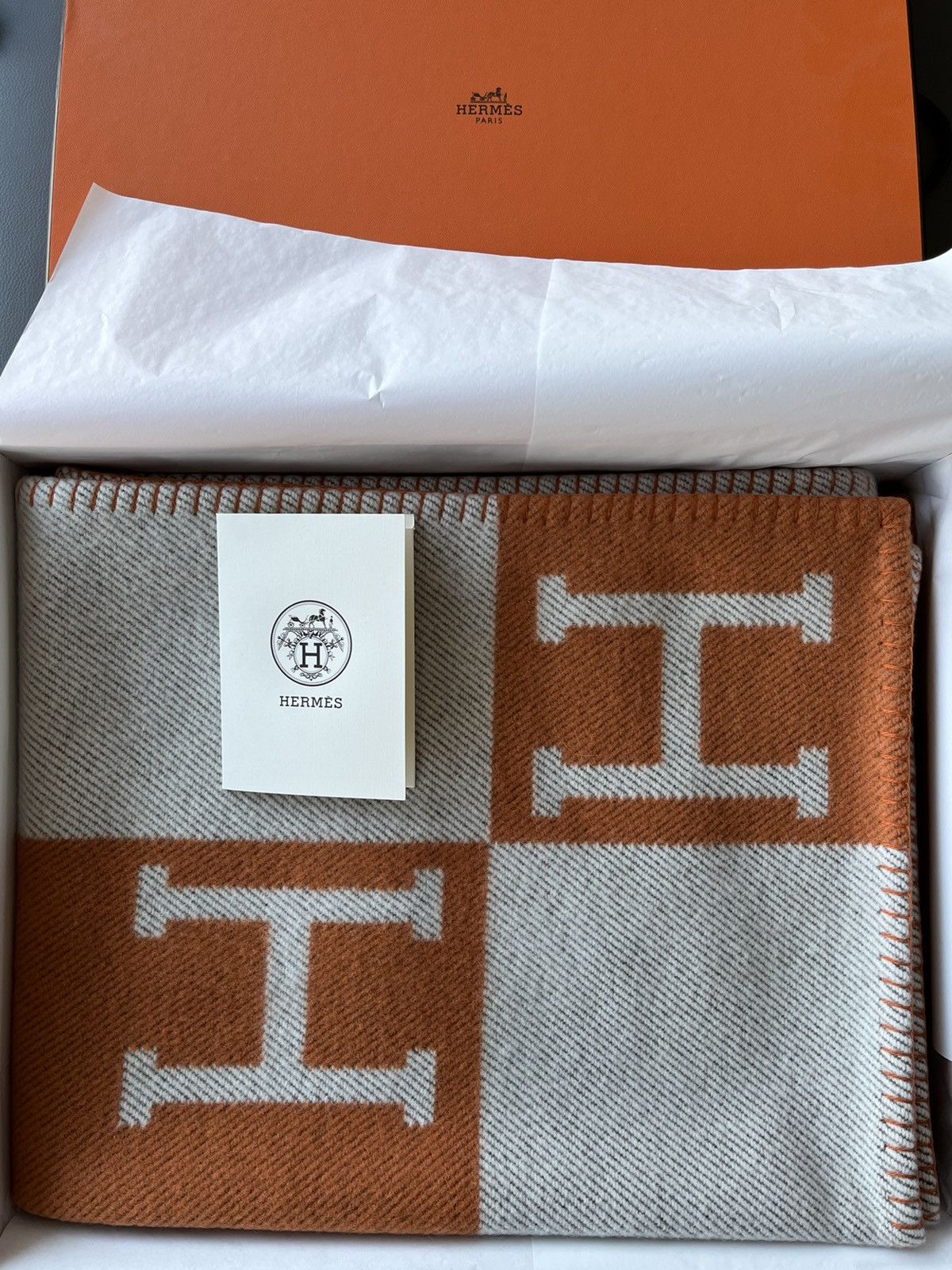 image of Hermes Classic Avalon Wool Cashmere XL Blanket in Orange, Women's