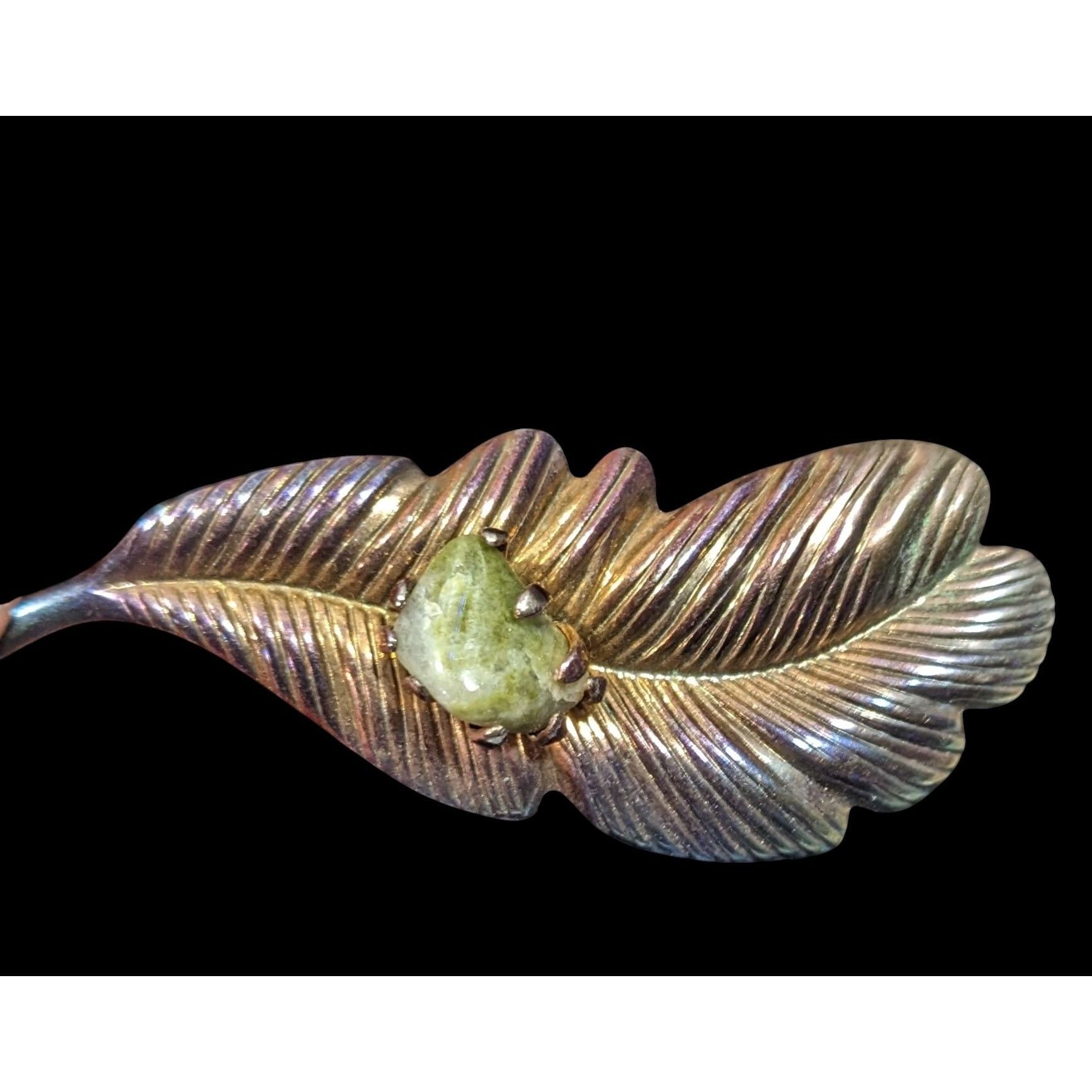 Other Vintage Fairycore Gold Tone Anodized Feather Brooch With Gre Size ONE SIZE - 2 Thumbnail
