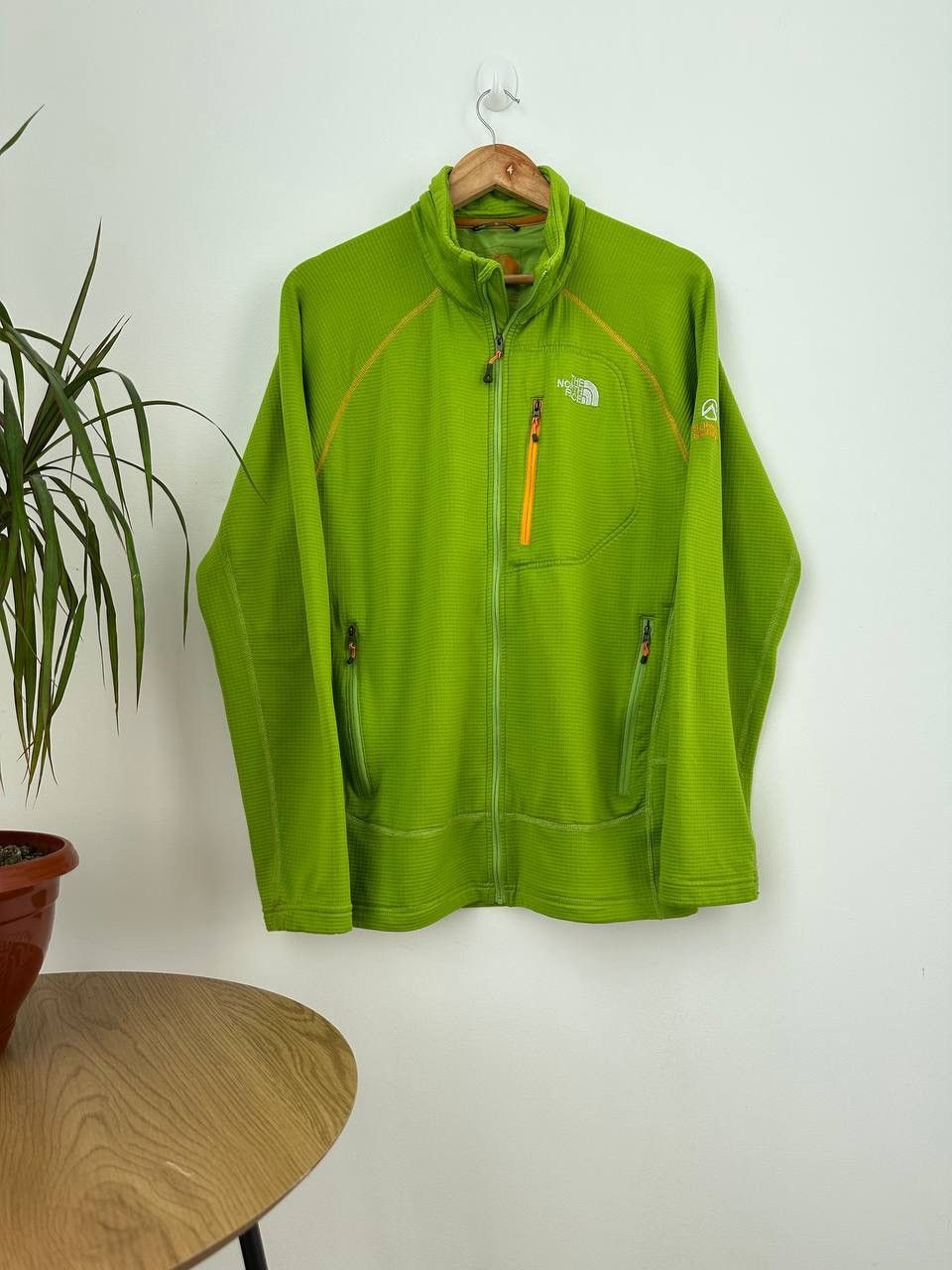 Other Vintage The North Face Green Outdoor Zip Hoodie Size US XL / EU 56 / 4 - 3 Thumbnail