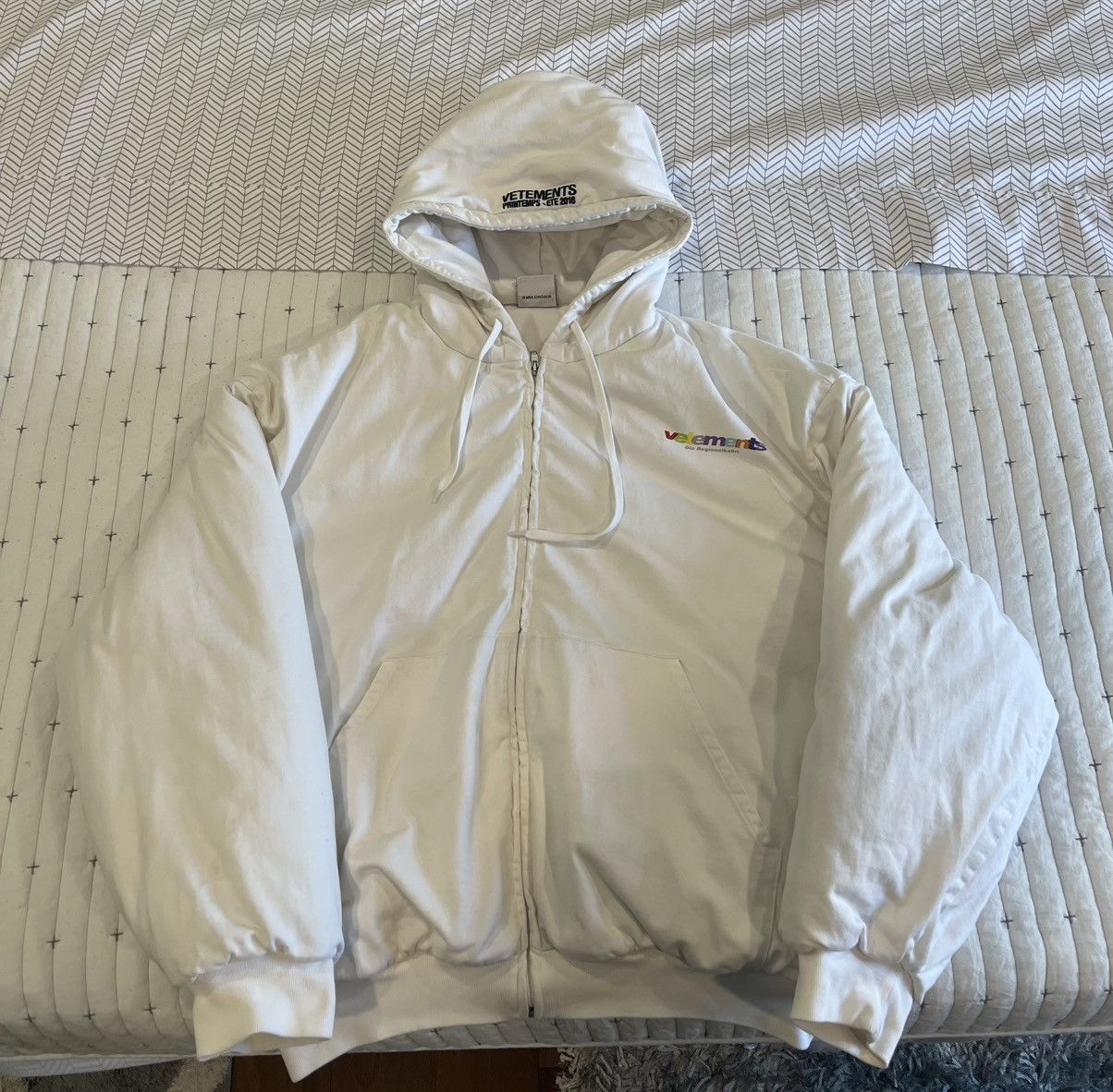 Vetements Vetements White Die Regionalbahn Bomber jacket/hoodie Size US S / EU 44-46 / 1 - 1 Thumbnail