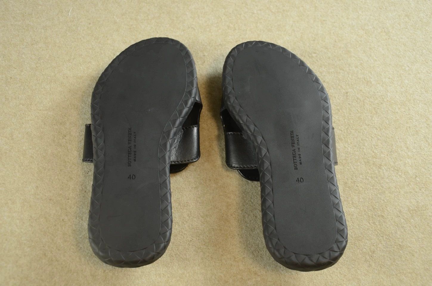 Bottega Veneta Bottega Veneta Intrecciato Weave Leather Slipper Black 39 Size US 8 / IT 38 - 6 Thumbnail