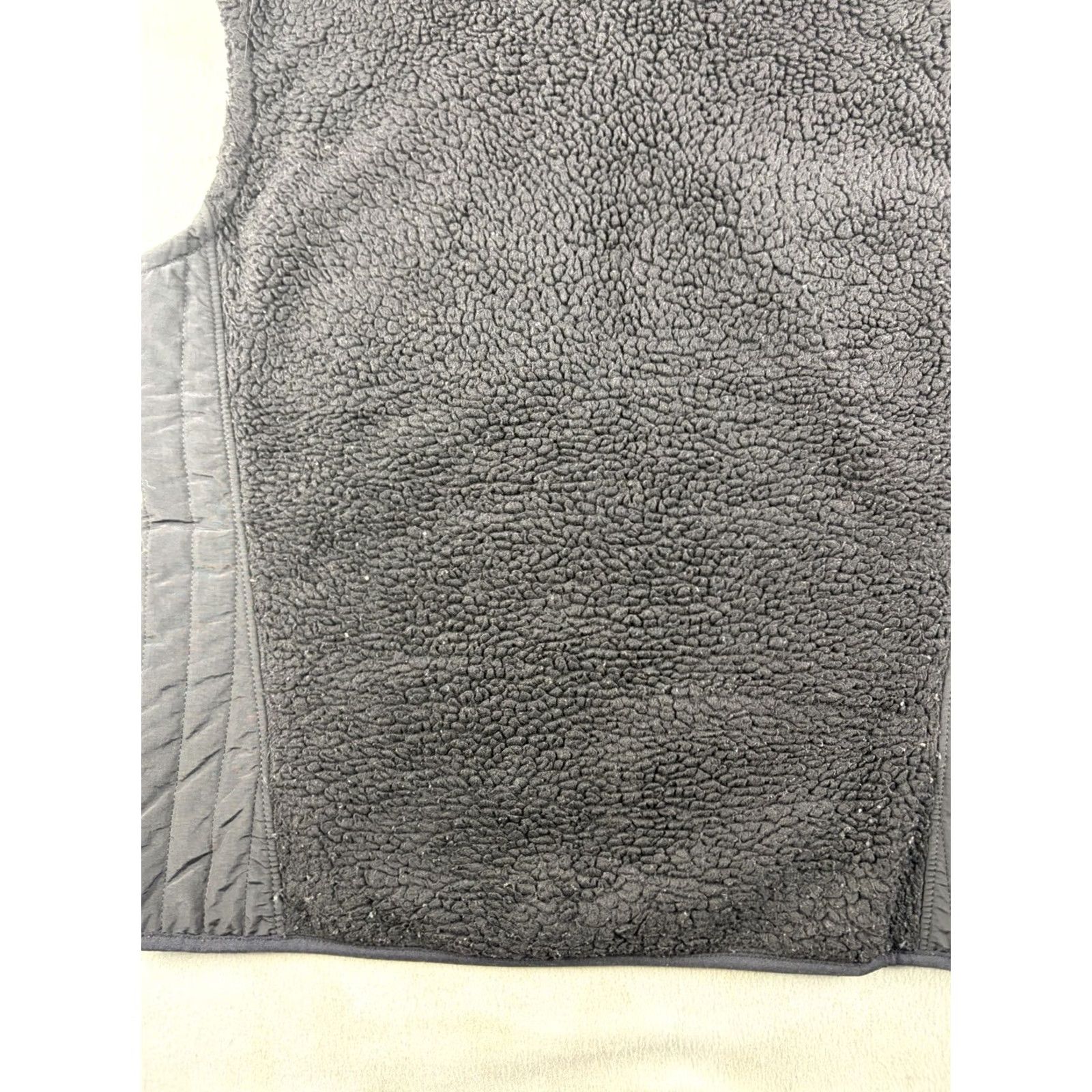 Patagonia Patagonia Deep Pile Vest Women’s XL Black Full Zip Fleece Outdoors Size XL / US 12-14 / IT 48-50 - 7 Thumbnail