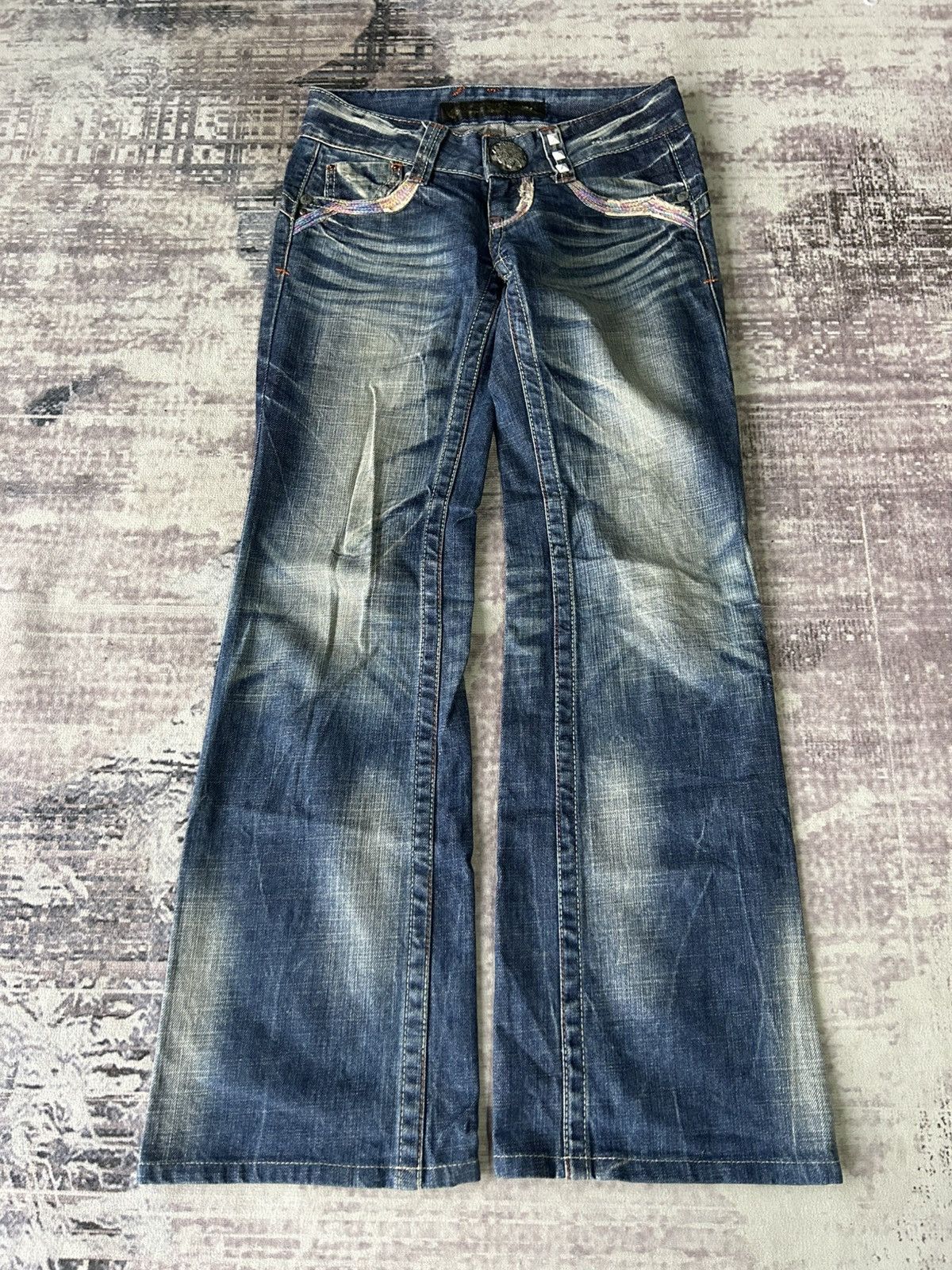 Ed Hardy Y2K Red Pepper Washed Flared Jeans Size 28" / US 6 / IT 42 - 3 Thumbnail