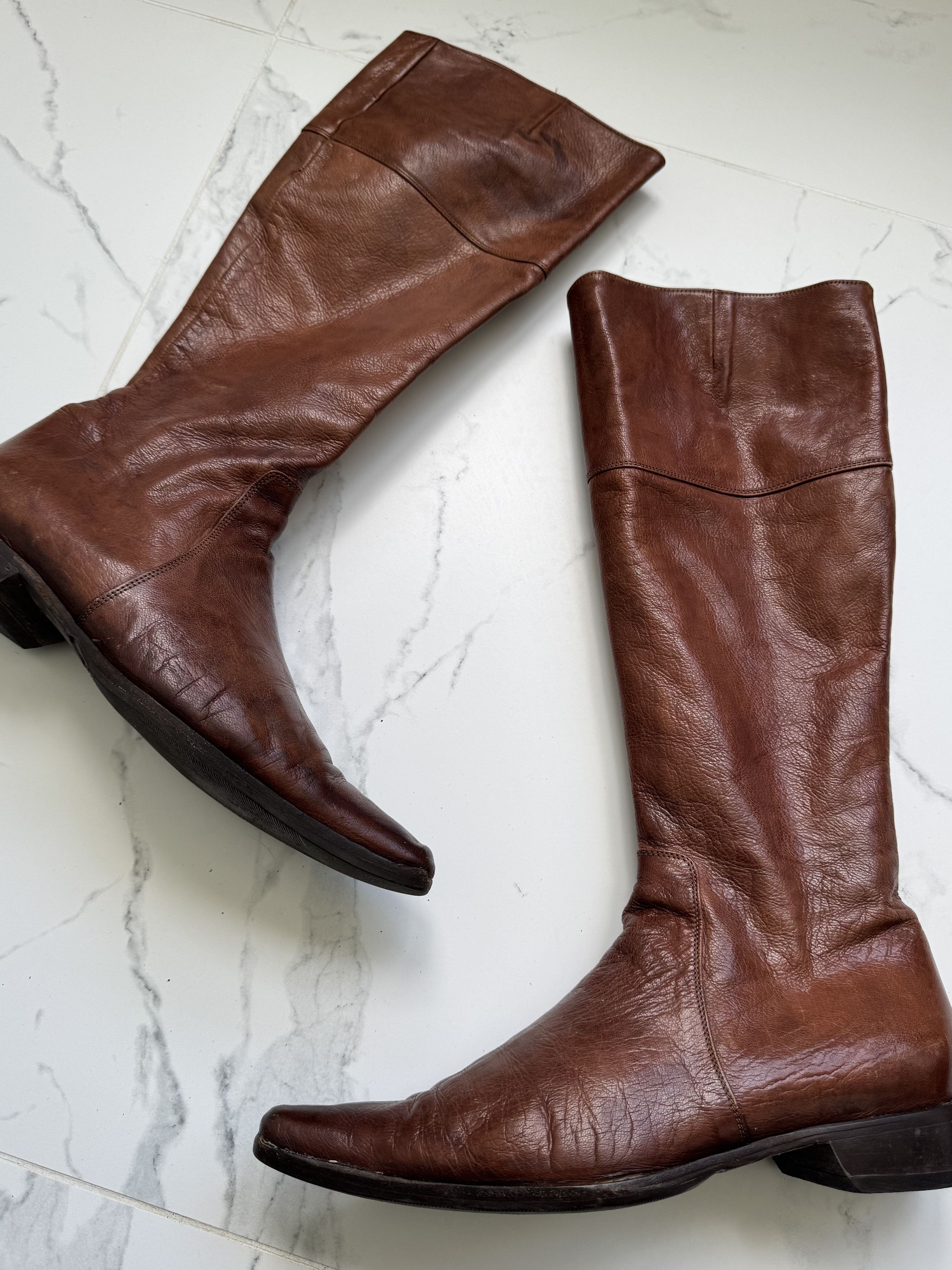 Vintage Vintage Leather Knee High Pointed Toe Low Heel Riding Boots Size US 7 / IT 37 - 2 Thumbnail