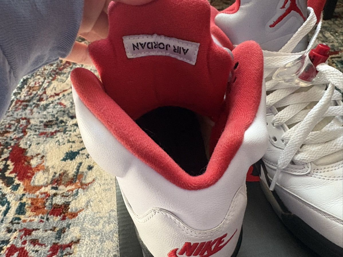 Jordan Brand True white/ fire red-black Air Jordan 5 Retro (GS) Size US 6 / EU 39 - 6 Thumbnail
