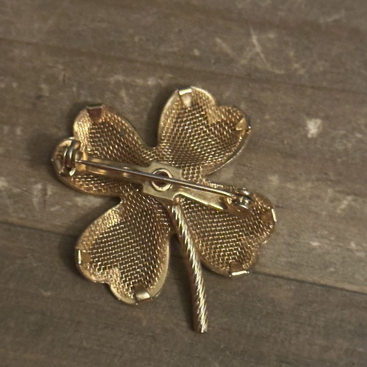 Vintage Vintage gold tone mesh shamrock brooch Size ONE SIZE - 4 Thumbnail