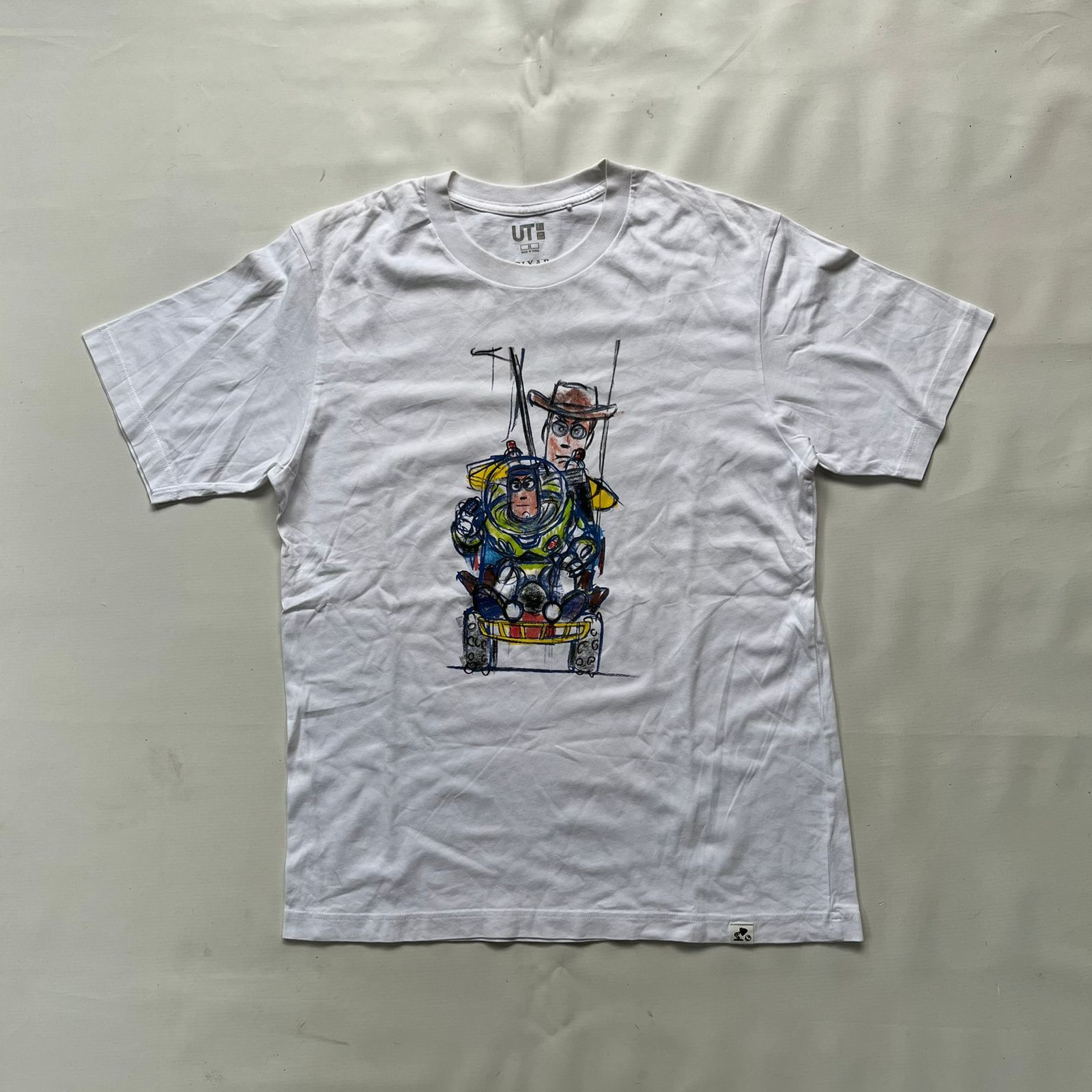Uniqlo Uniqlo x Pixar Size US M / EU 48-50 / 2 - 1 Thumbnail