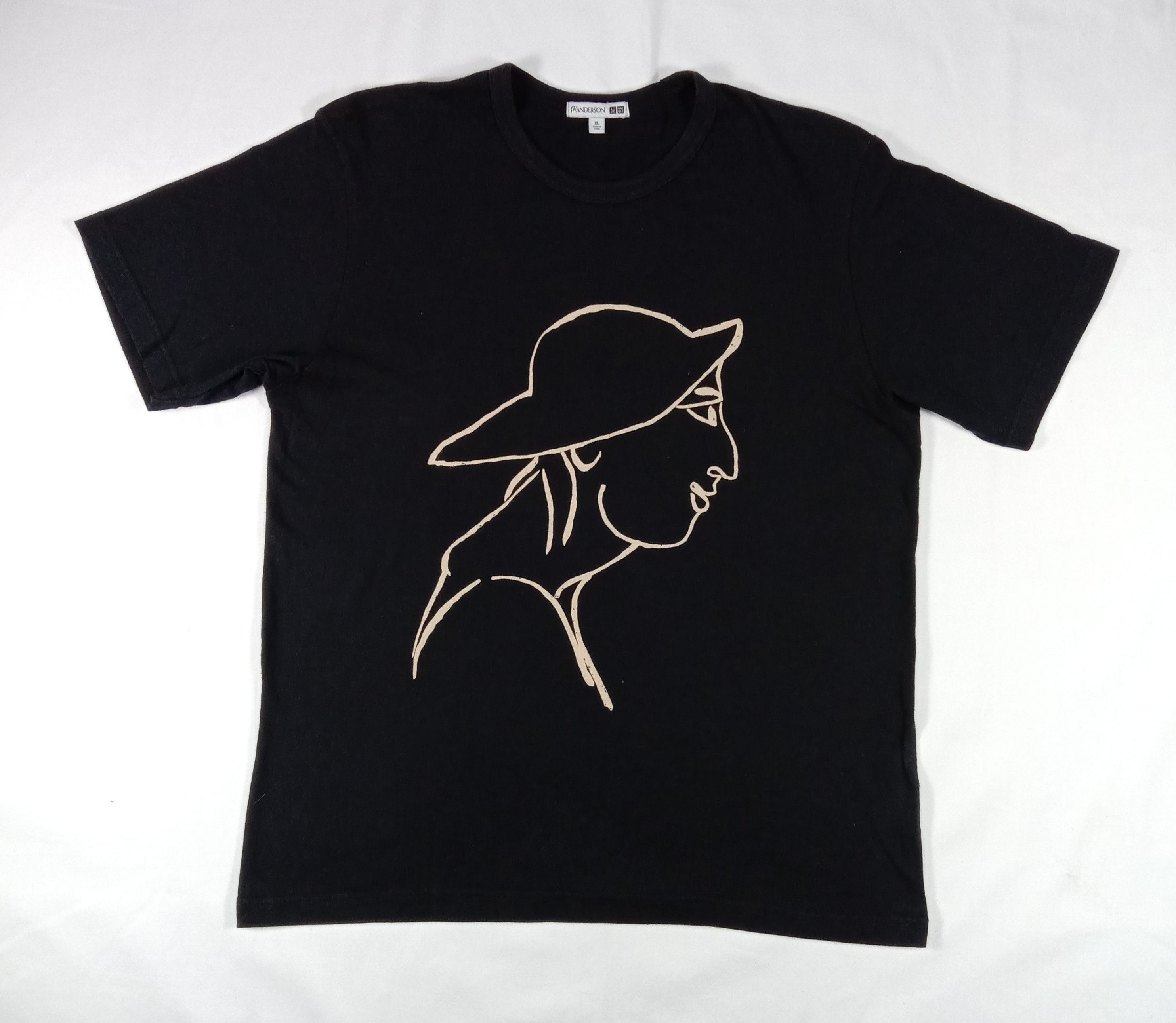 JW Anderson × Uniqlo JW Anderson Uniqlo Art Graphic T Shirt Size US L / EU 52-54 / 3 - 1 Thumbnail