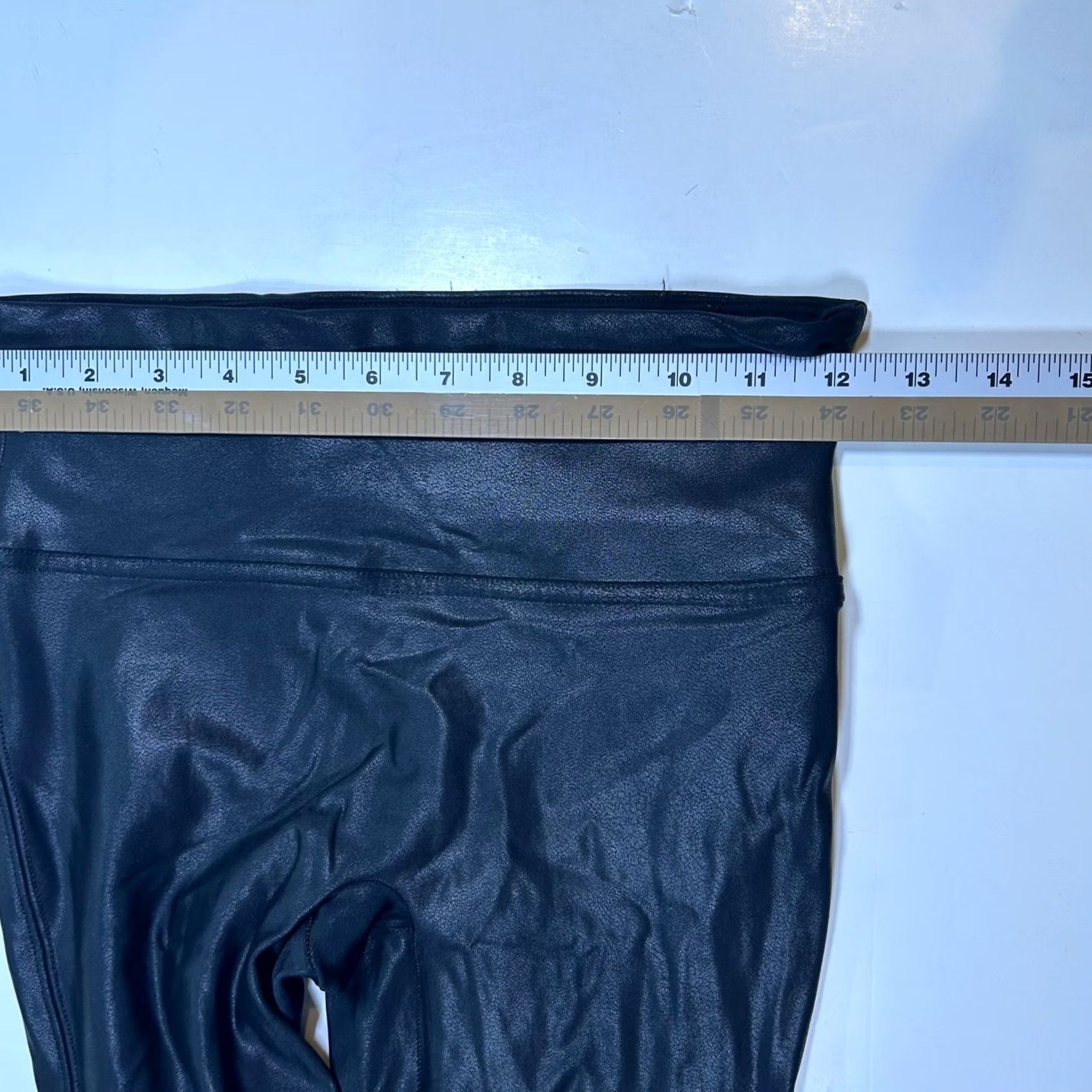 Spanx Spanx Leggings Womens Small Black Tummy Control Faux Leather Shine Size 28" / US 6 / IT 42 - 8 Thumbnail