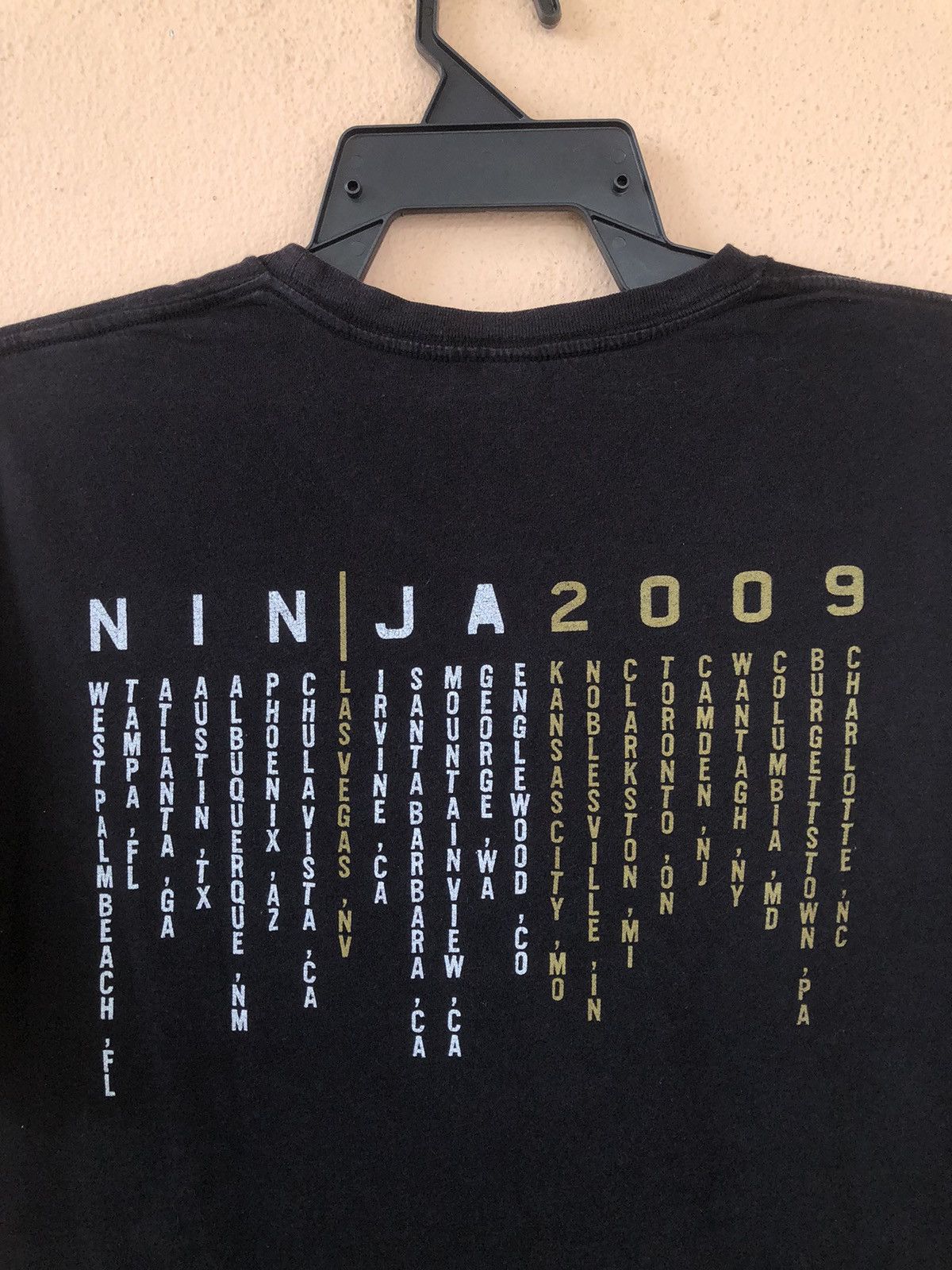 Band Tees Vintage Jane’s Addition & Nine Inch Nails Tour Tee Size US L / EU 52-54 / 3 - 11 Thumbnail
