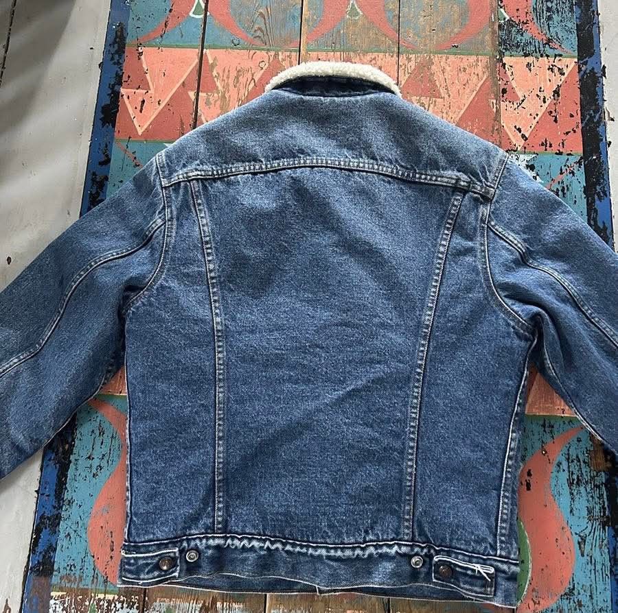Levi's Vtg Levi’s Sherpa Blanket Trucker Denim Jeans Jacket Size US XL / EU 56 / 4 - 7 Thumbnail