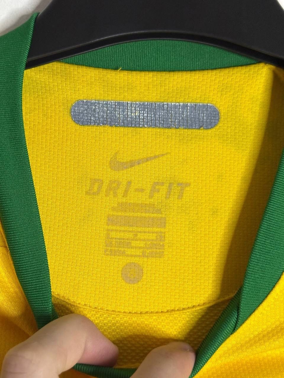 Nike Nike Brazil Home Jersey 2006 #9 Ronaldo Dri-FIT Yellow S Size US S / EU 44-46 / 1 - 7 Thumbnail
