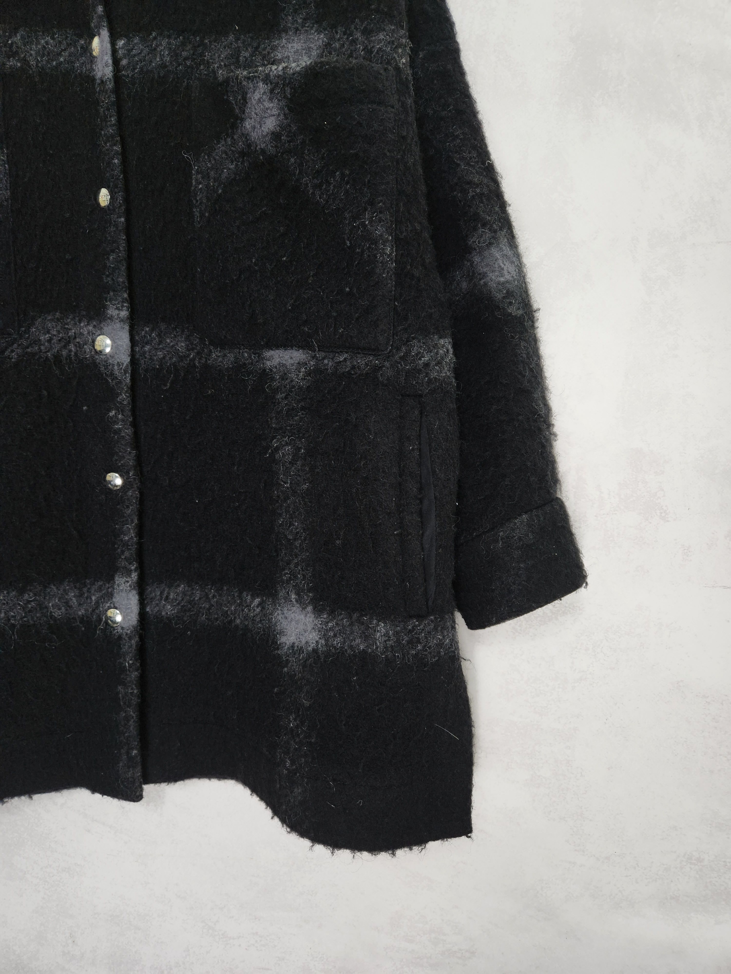 Iro Iro Heldens Plaid Shacket nova check button ups wool jacket Size M / US 6-8 / IT 42-44 - 2 Thumbnail