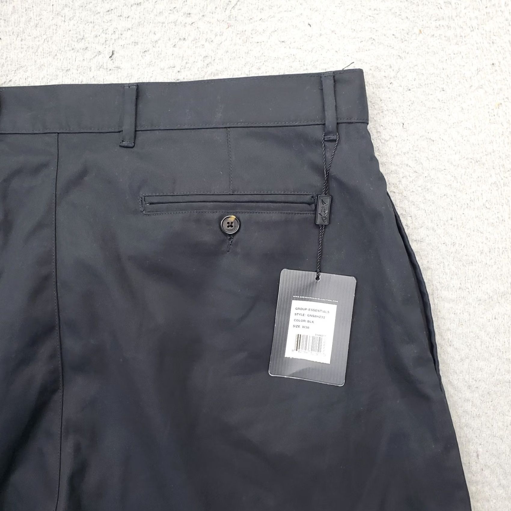Essentials Greg Norman Essentials Golf Shorts Mens 38 Black Flat Front Wrinkle Resistant Black Mens Size 38 Shorts Size US 38 / EU 54 - 7 Thumbnail