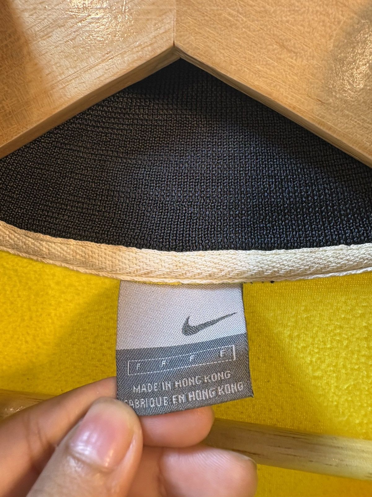 Nike Vintage Y2K Malaysia Football Tracksuit Size US L / EU 52-54 / 3 - 23 Thumbnail