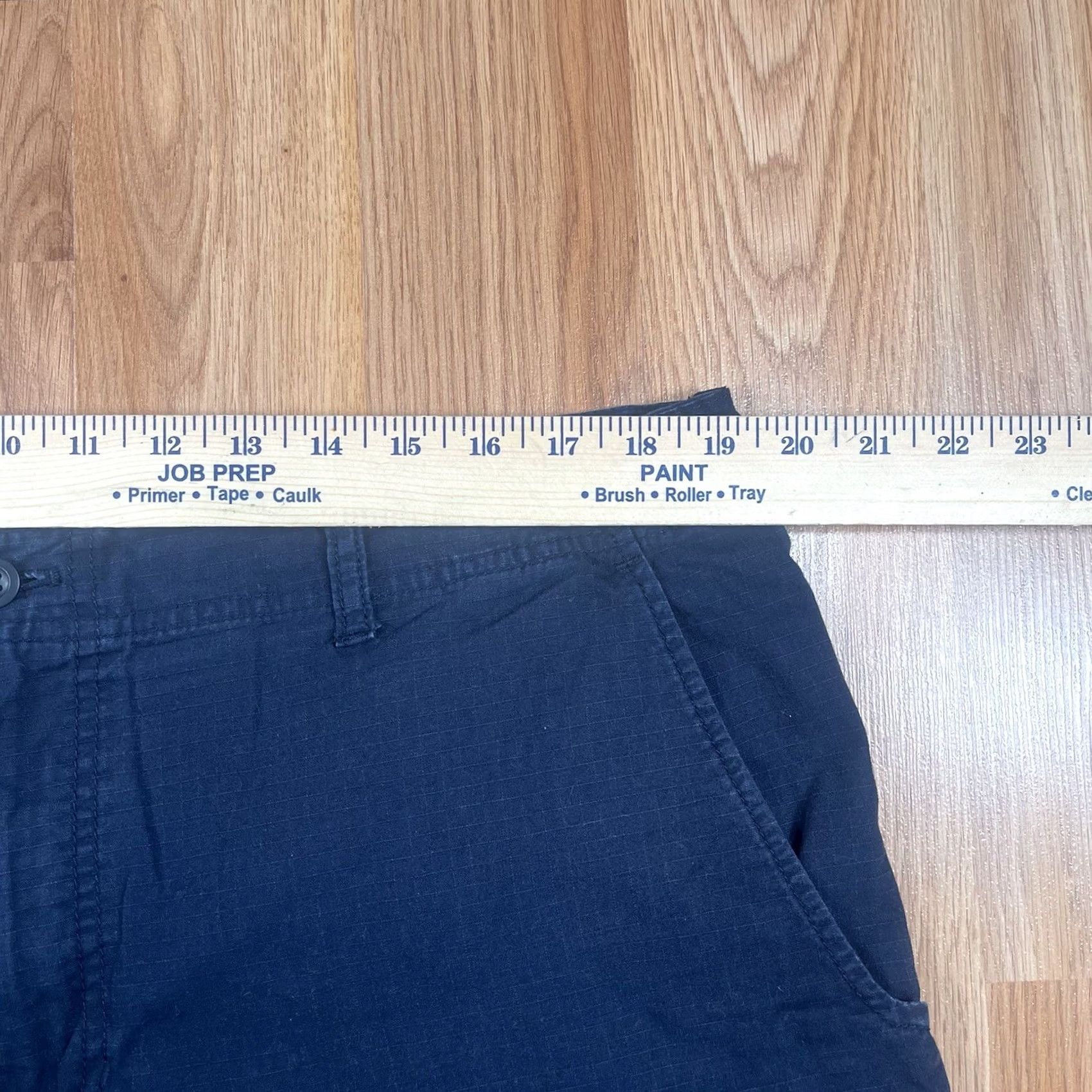 Izod IZOD Shorts Mens 38 Cargo Khaki Chino Utility Flat Front Pockets Size Navy Size US 38 / EU 54 - 4 Thumbnail